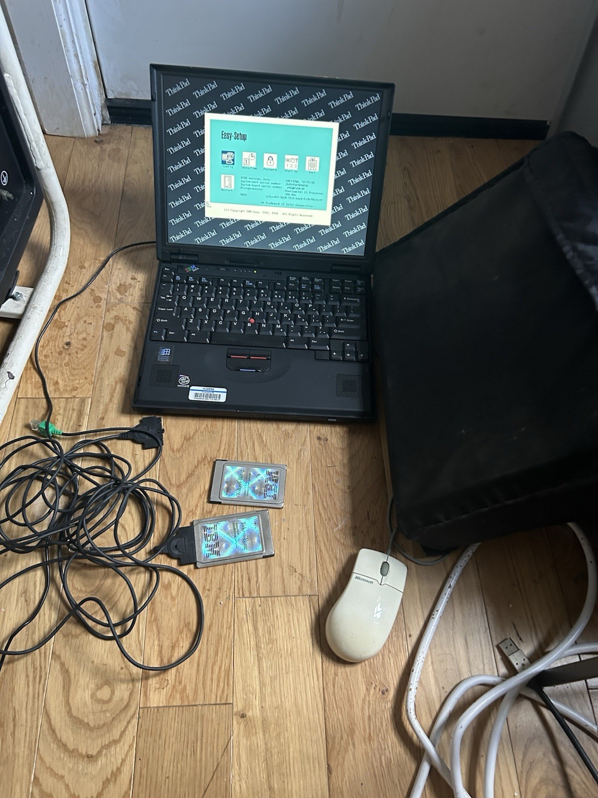 IBM ThinkPad 600E Type 2645 Pentium II 300MHz 64MB Vintage – Powers On, No HDD