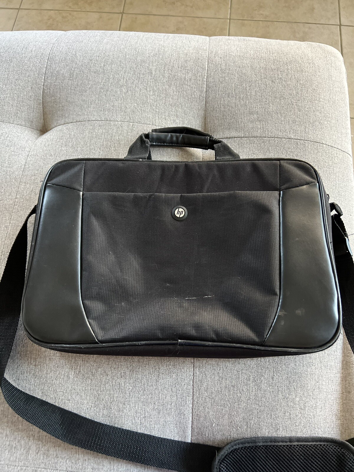 HP black laptop bag 17 x 11.5 inches with handles and over shoulder handles