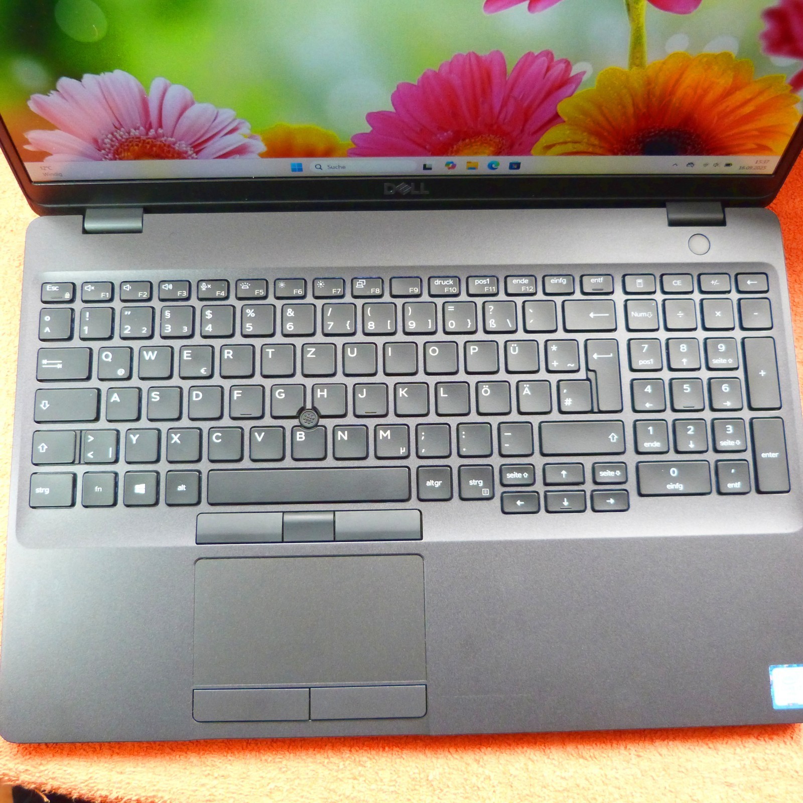 Dell 5500 ULTRABOOK 15 inch FHD l Core i7-8665U vPro I 512GB SSD Windows 11 Pro