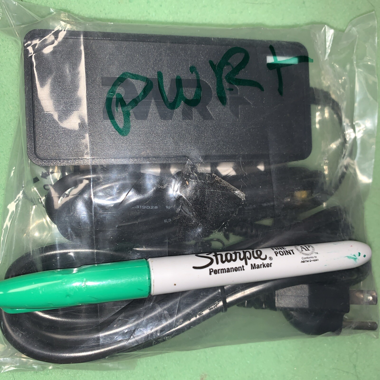PWR+ Laptop Adapter Charger – Extra Long Power Chord – DC 19V3.42A(5.5*2.5) NEW