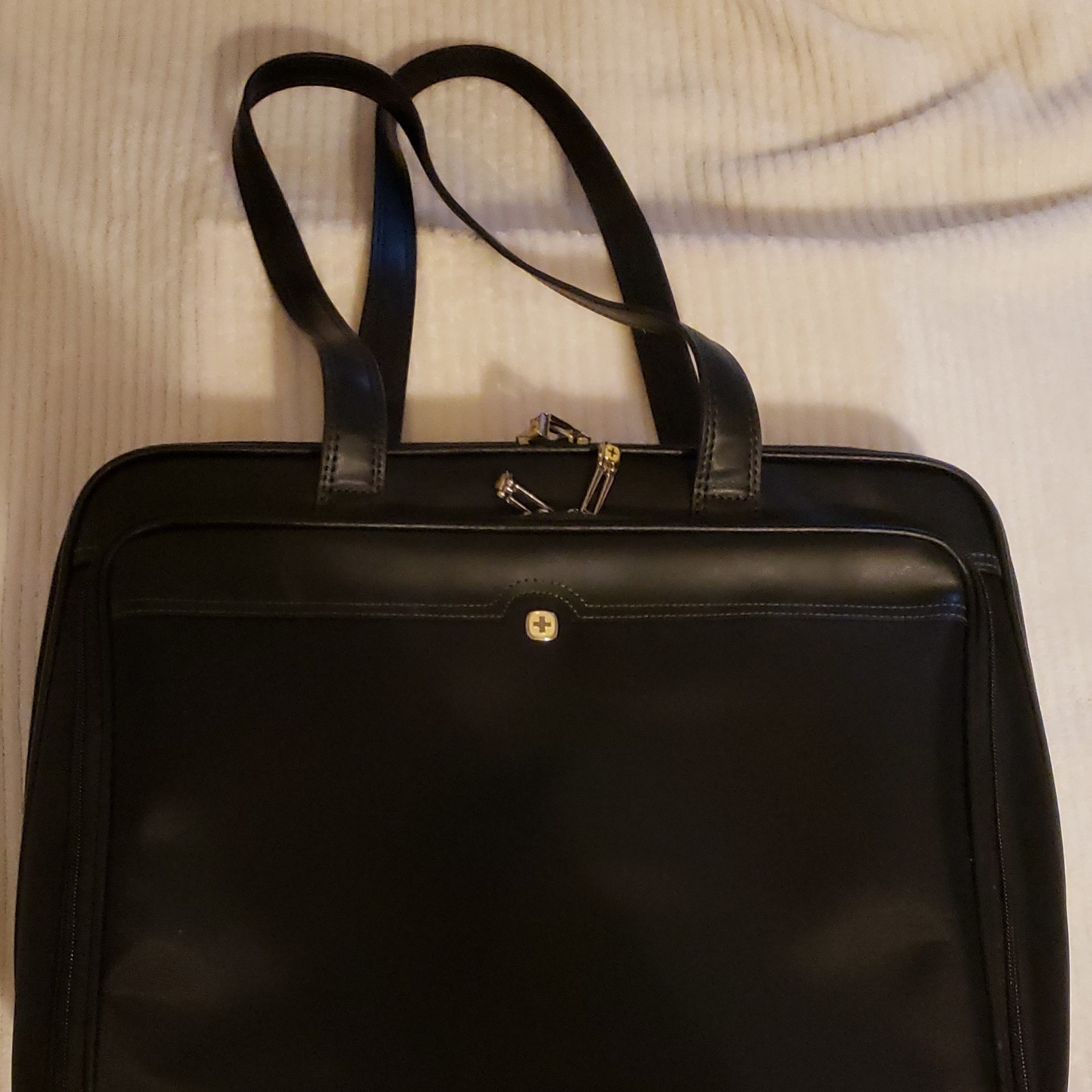 Wenger SwissGear Black Leather Briefcase Laptop Bag 15in Striped Interior