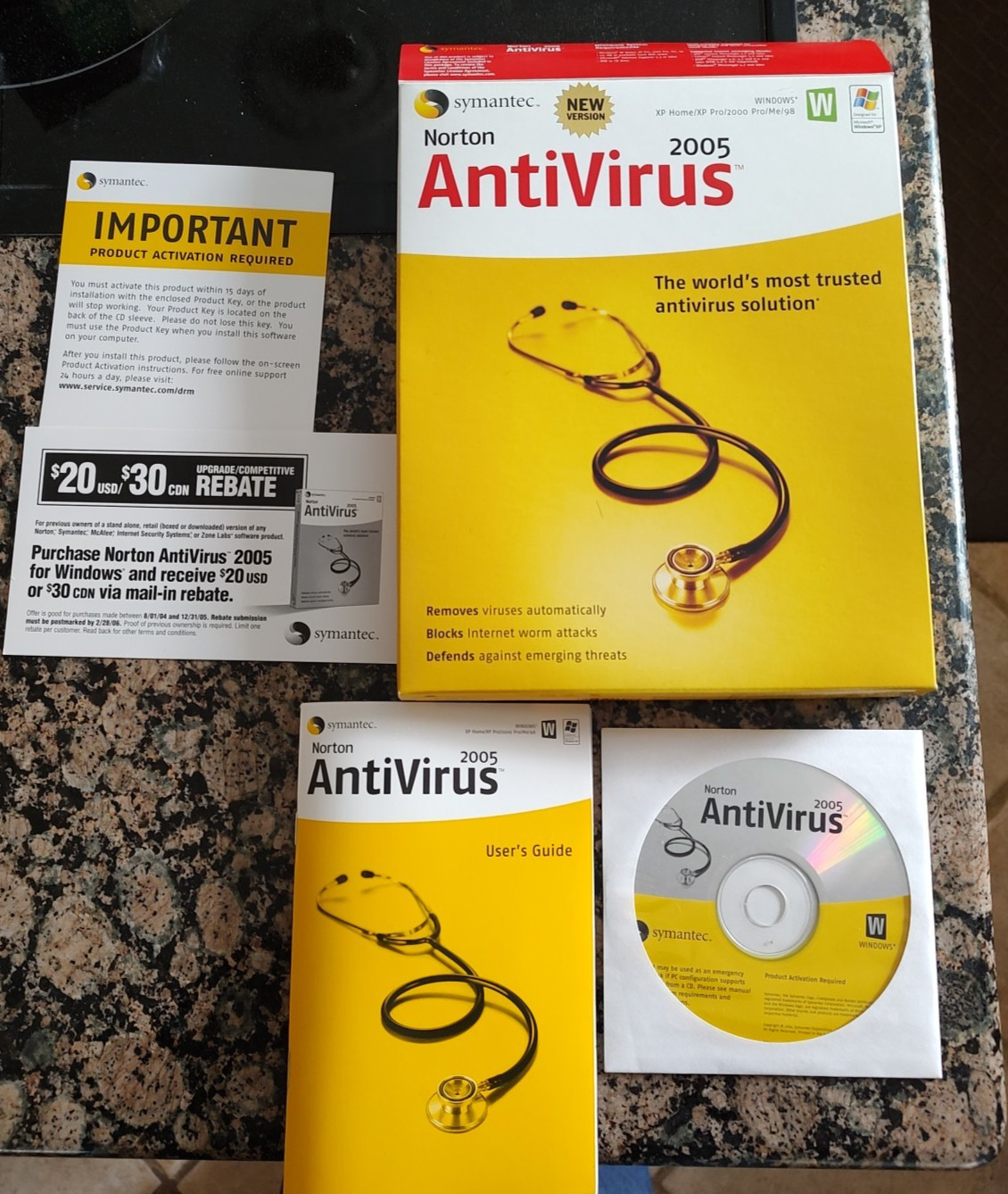 VINTAGE Symantec Norton Antivirus 2005 For Windows Orig Disk, User Guide, & Box
