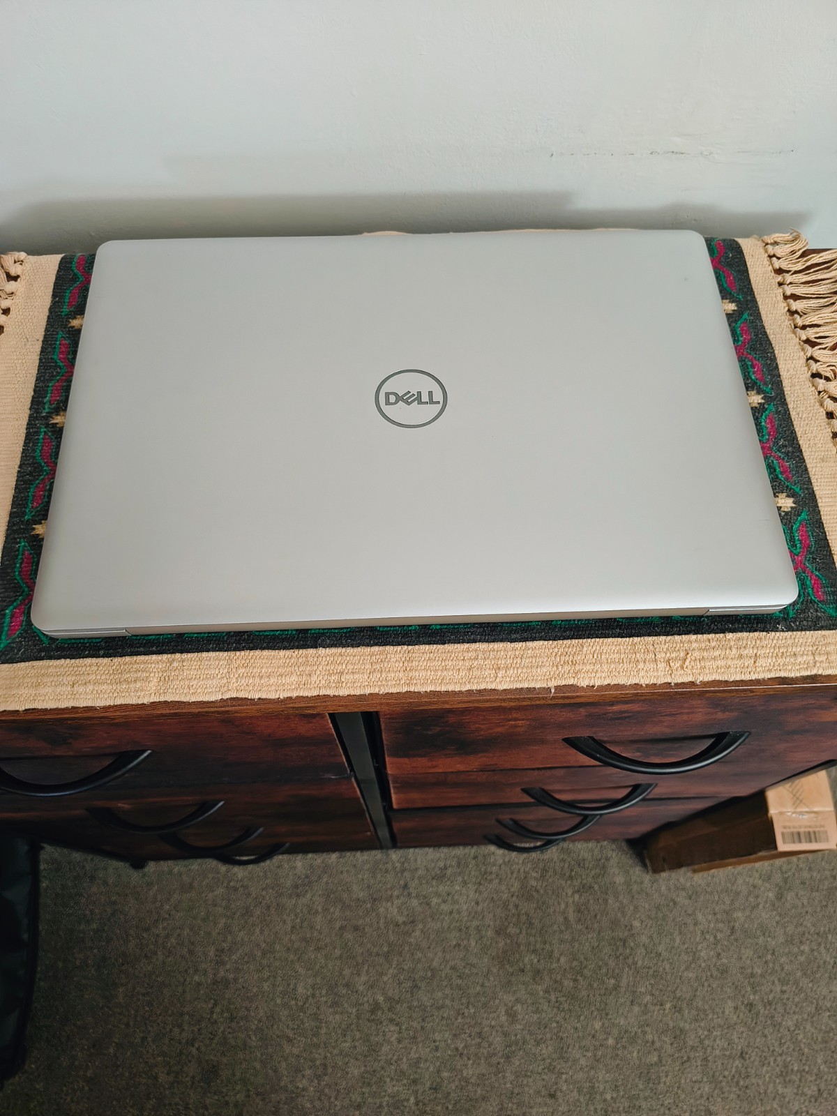 Dell Inspiron 15-5570 Core i7-8550U@1.8GHz 12GB 256GB NVMe SSD+750GB HDD Win11Hm