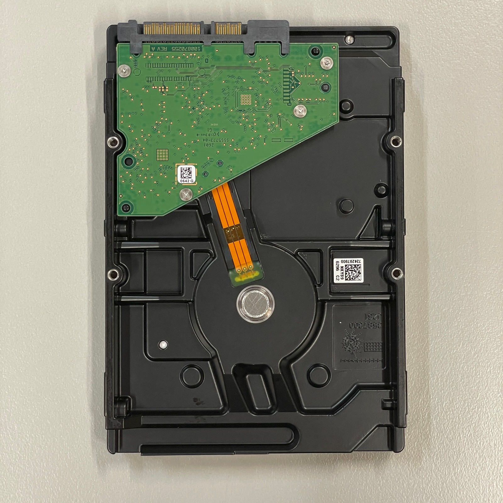 Seagate BarraCuda 2TB HDD 3.5″ SATA 7200RPM 6Gbps 256MB ST2000DM008 Dell 02CYW3