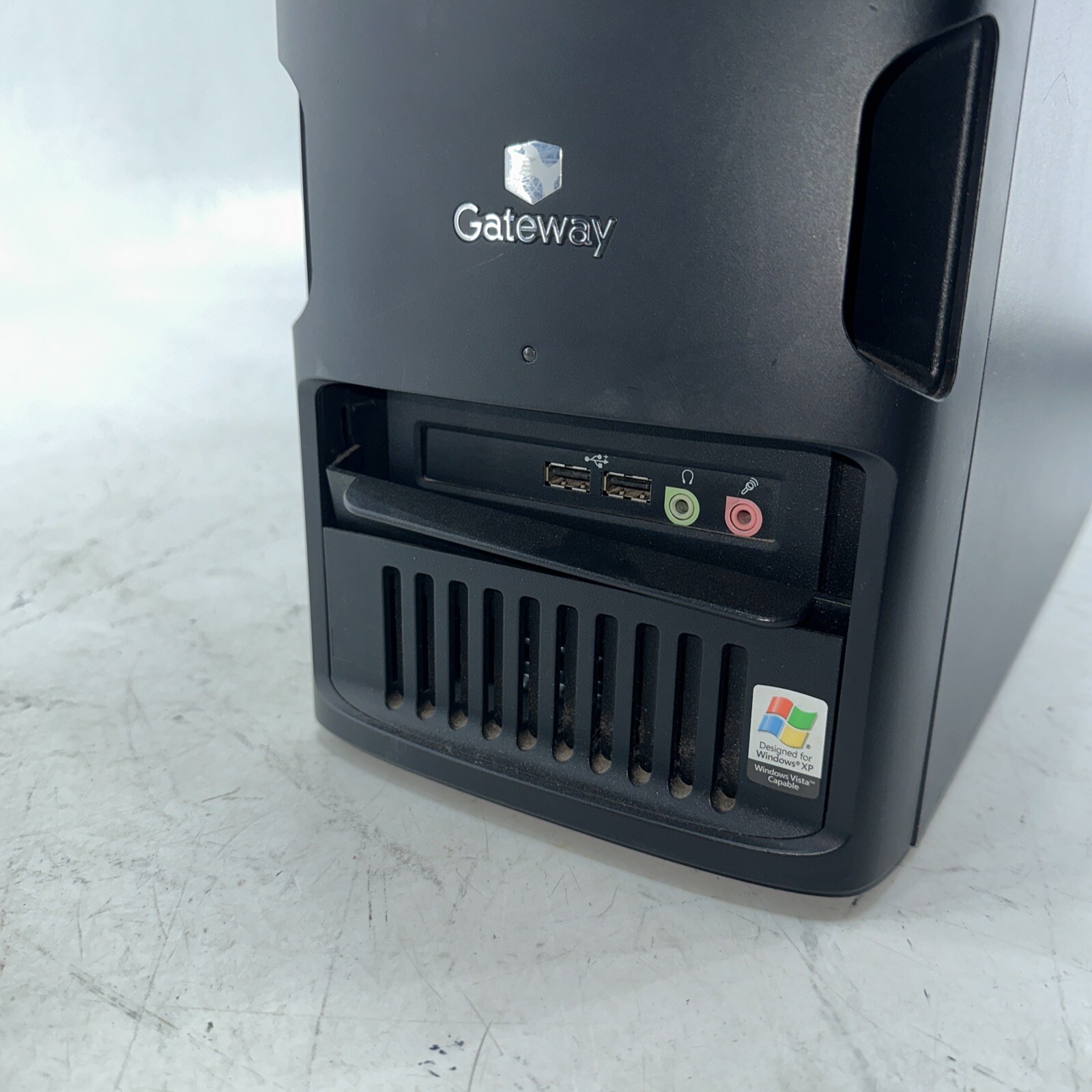 Gateway E-4500D Computer Intel Pentium 4 4GB RAM No HDD Does Not Power On