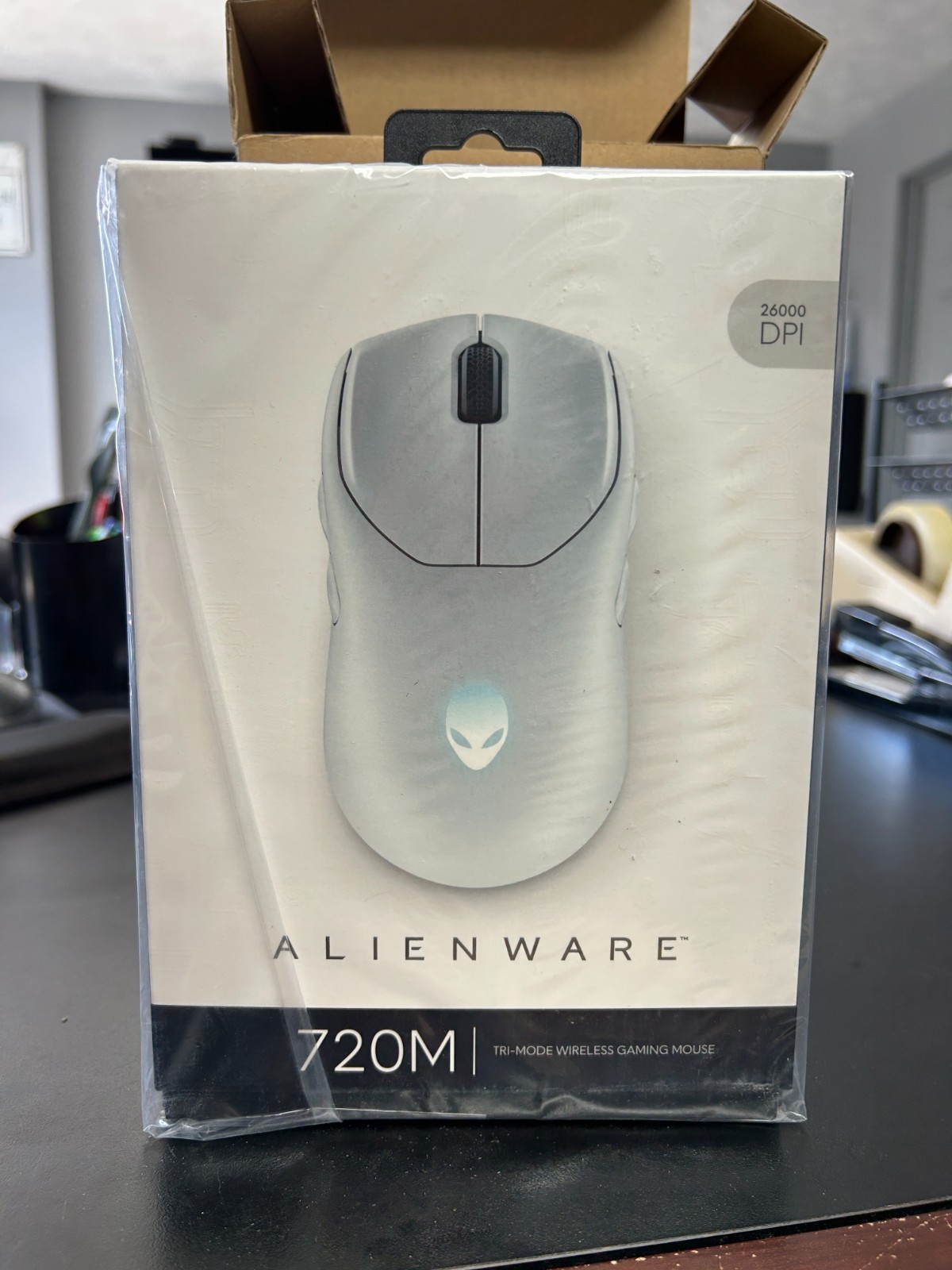 Alienware Tri-Mode Wireless Gaming Mouse AW720M – Lunar Light | NEW IN BOX