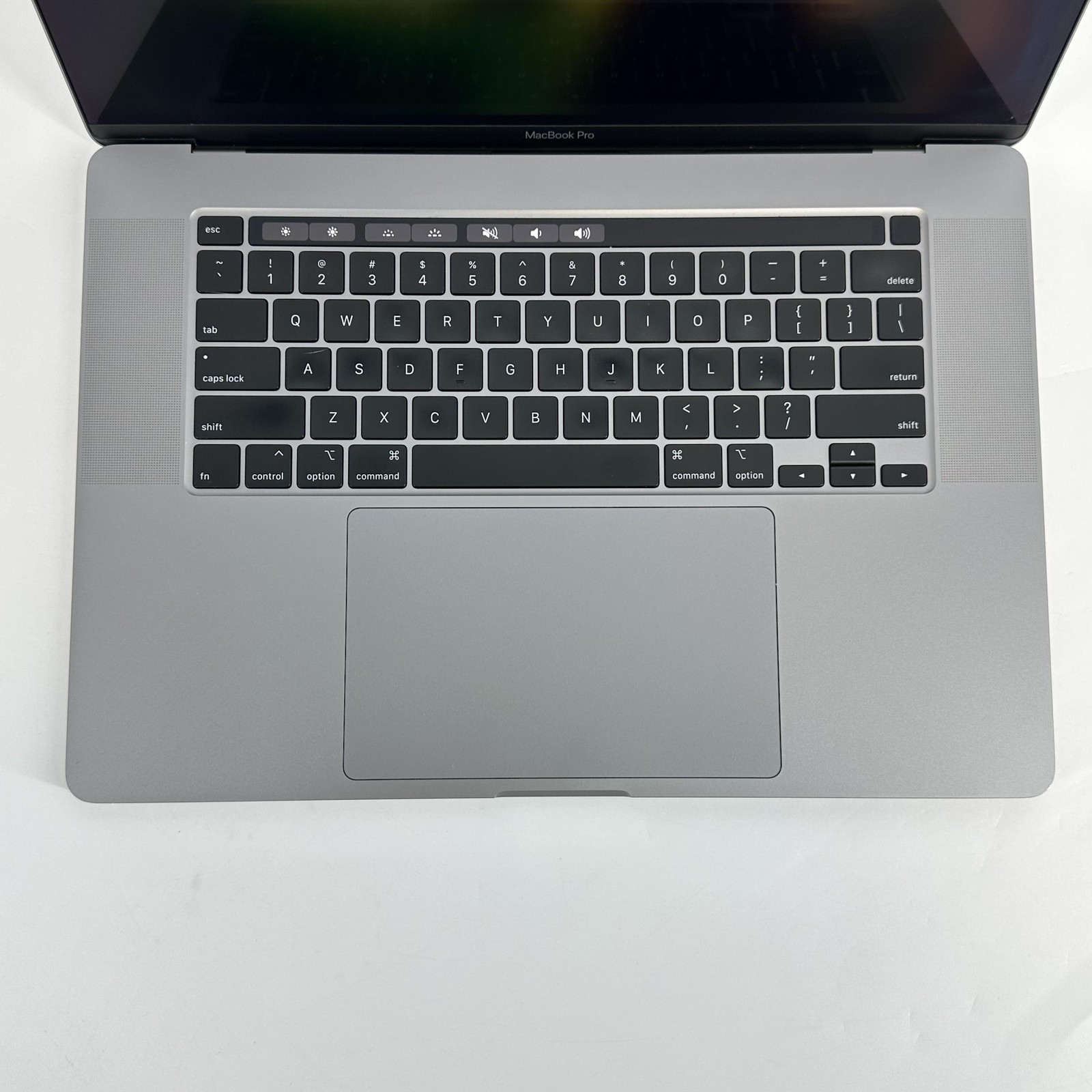 MacBook Pro 16 Touch Bar Space Gray 2019 2.4GHz i9 32GB 1TB SSD Radeon Pro 5500M