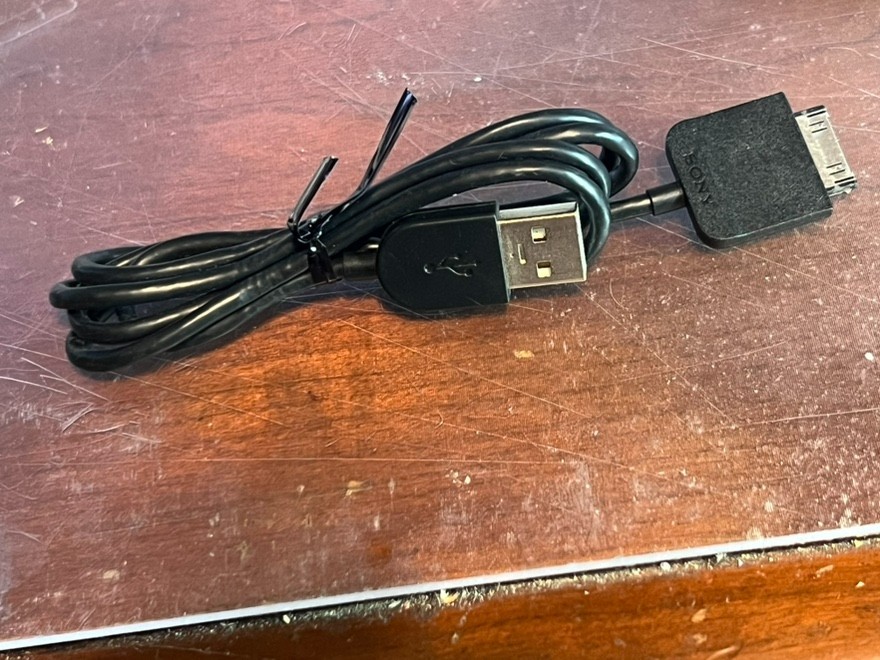 Genuine SONY 1-968-355-11 OEM Data / Charging Cable for XPERIA SGP-UC2 Tablet