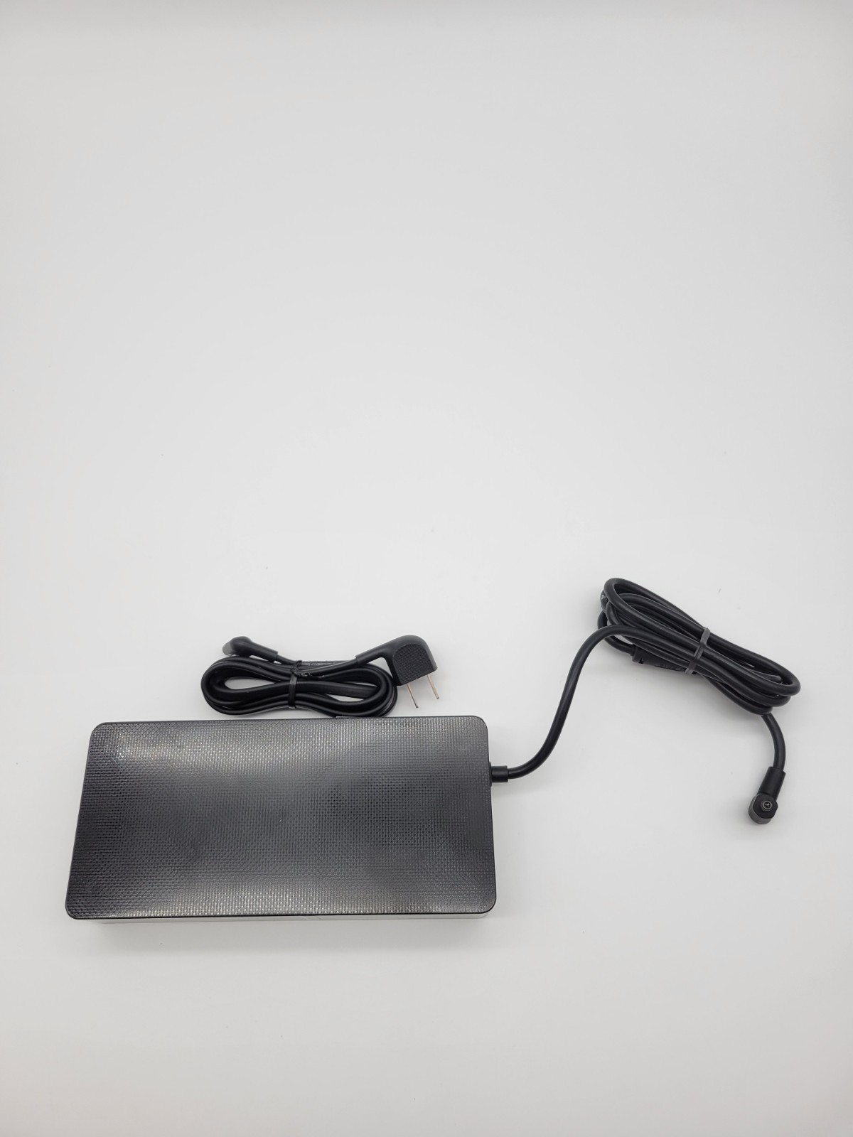Samsung 220W/20.0V AC Power Supply Adapter A22020_BPN