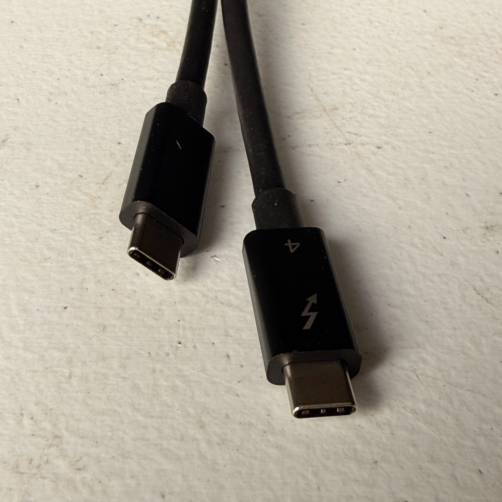 Dell Thunderbolt 4 USB-C to USB-C Cable 40Gbps 240W EPR TRCCN NA10 GA10 SA10