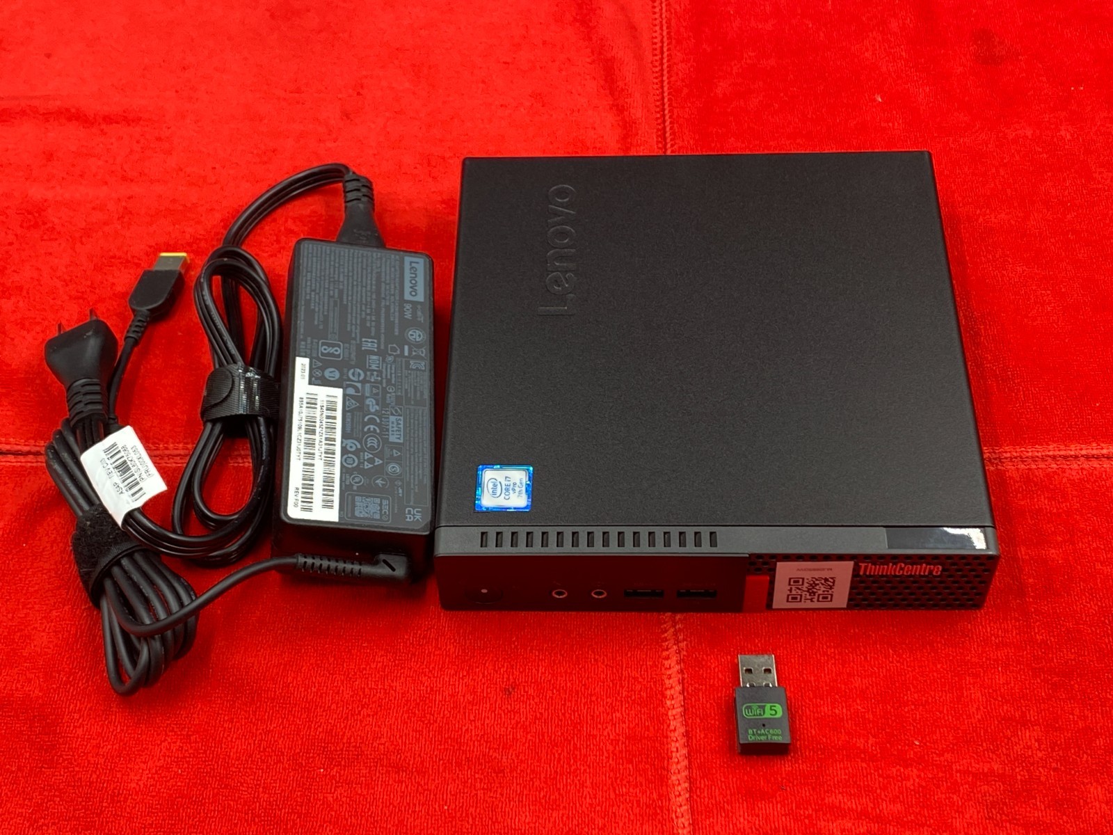 LENOVO THINKCENTRE M910q TINY i7-7700T 8GB RAM 250GB SSD WINDOWS 11 WiFi+CHARGER