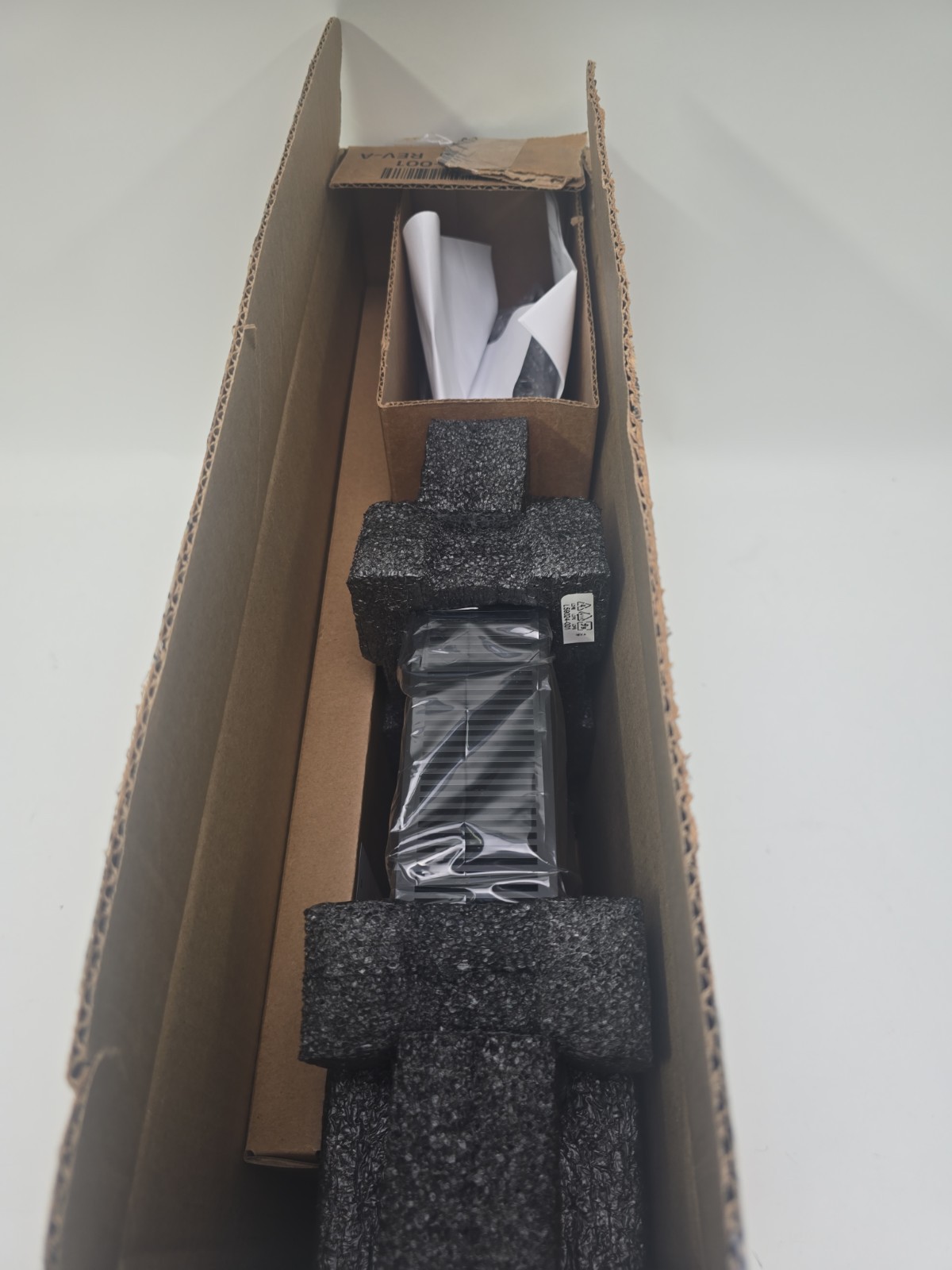 HP t740 Thin Client AMD Ryzen V1756B 3.25GHz 8GB 64GB Wi-Fi