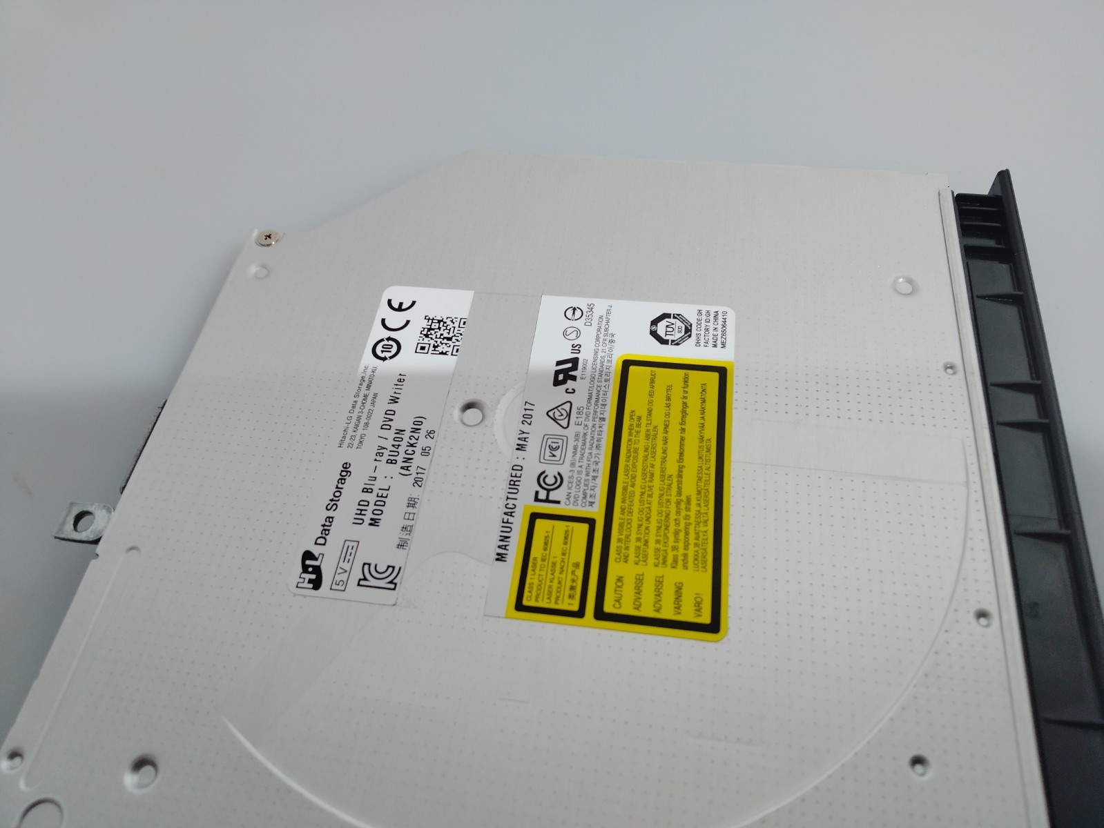 Hitachi-LG BU40N Ultra Slim Blu-ray DVD BDXL SATA Drive Used Compact Tested