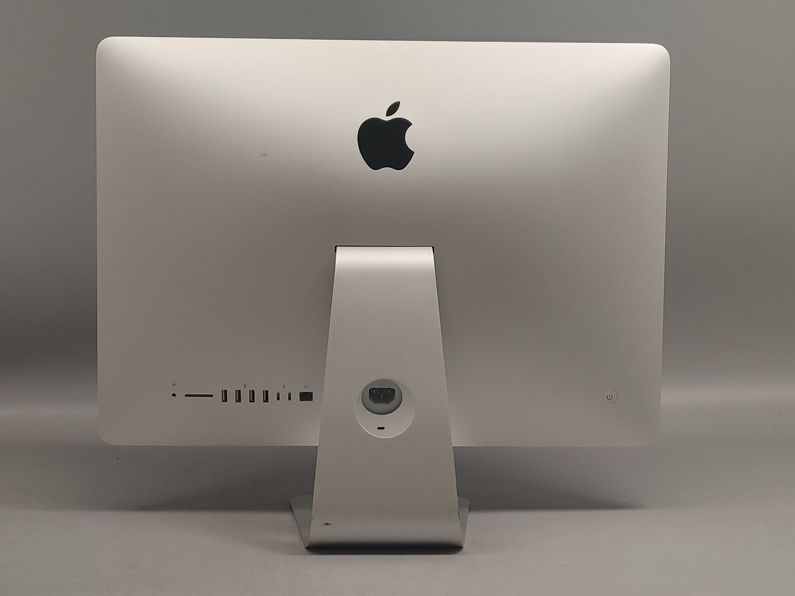 2019 iMac 21.5 IN A2116 MRT32LL/A i3-8100 3.6Ghz 16GB RAM 32GB SSD 1TB HDD
