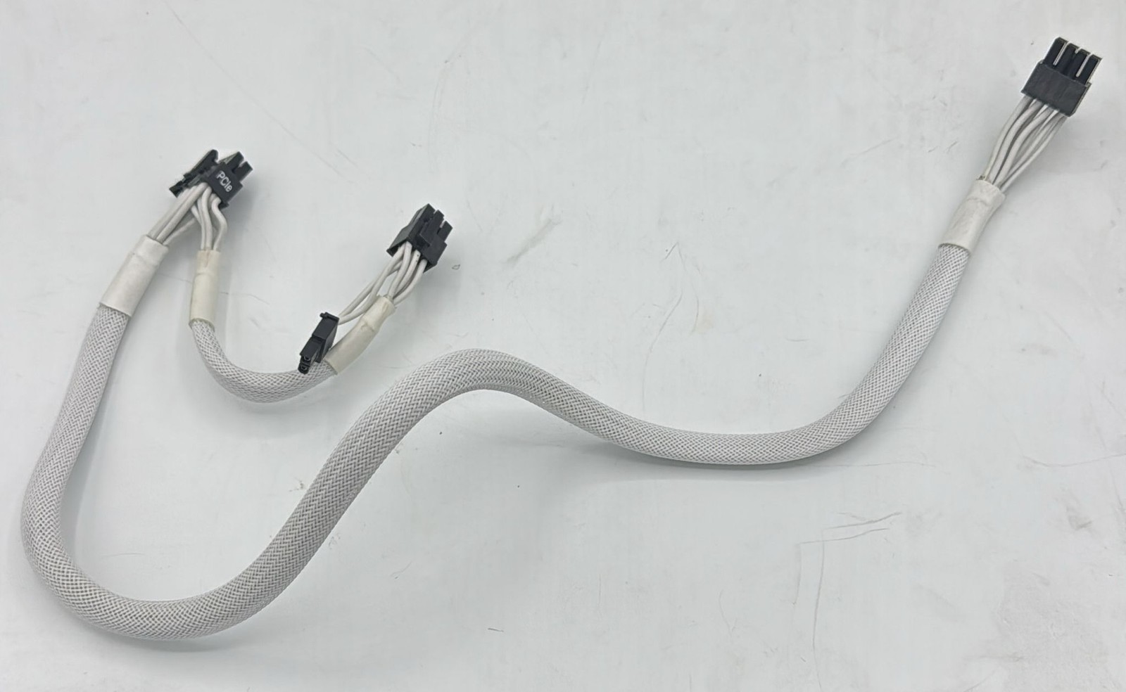 8pin To Dual 6+2 Pin Braided PCIE Cable White (/RT6-24333-DUAL-6-2-8PIN-NOB)