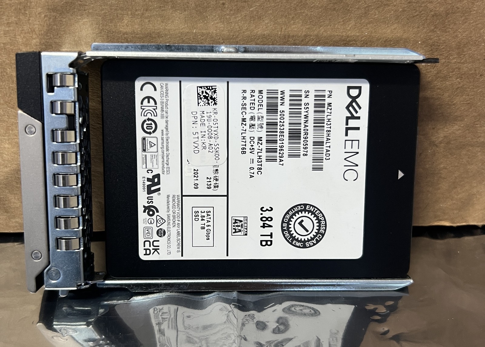 Dell 3.84TB 6Gbps 2.5in SSD, 5TVXD, 05TVXD, MZ7LH3T8HALTAD3 (S#,03 – BINA001B)