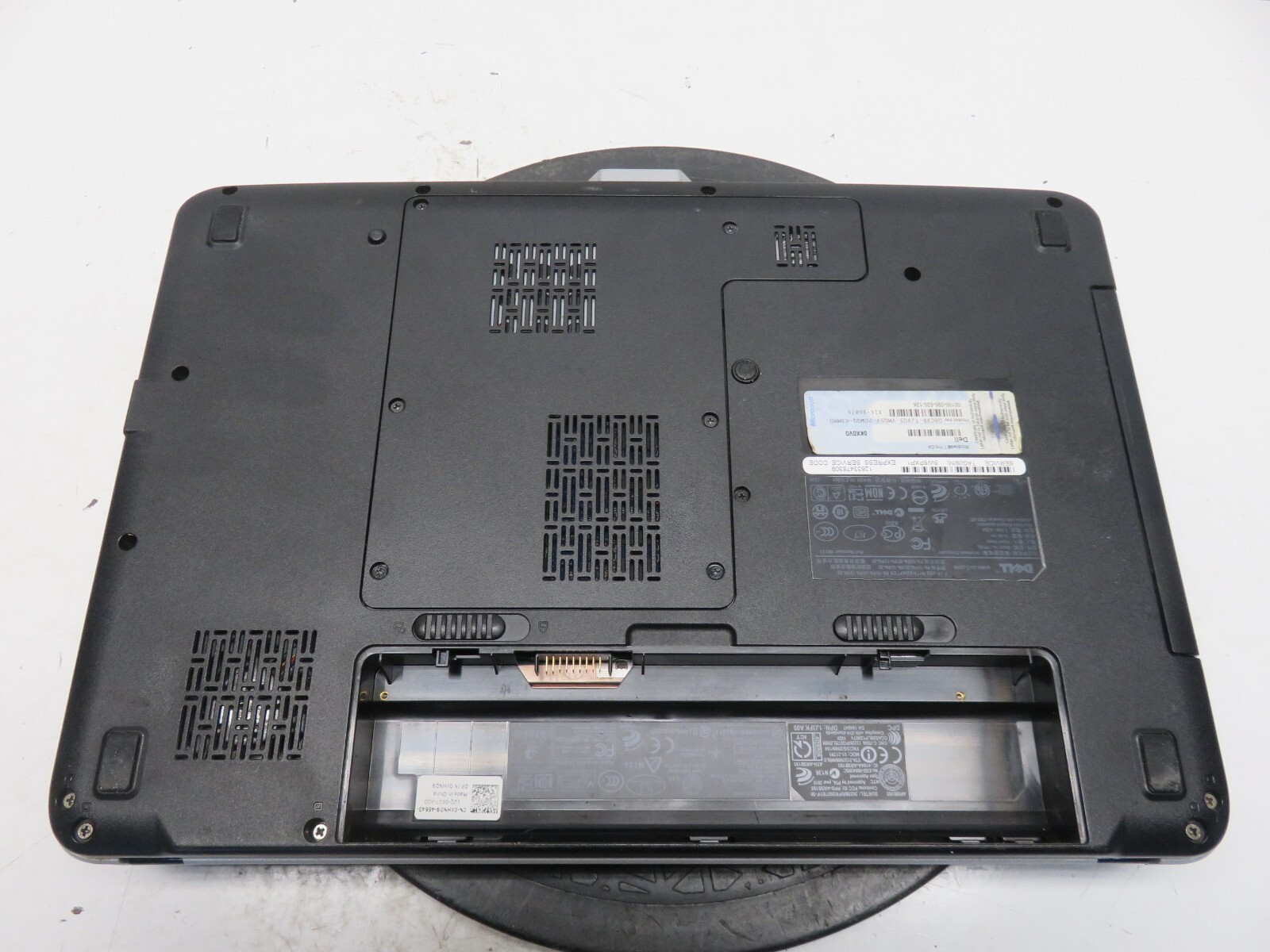 Dell Vostro 1014 Intel Core 2 Duo T6670 2.2GHz 3 GB NO HDD No Batt