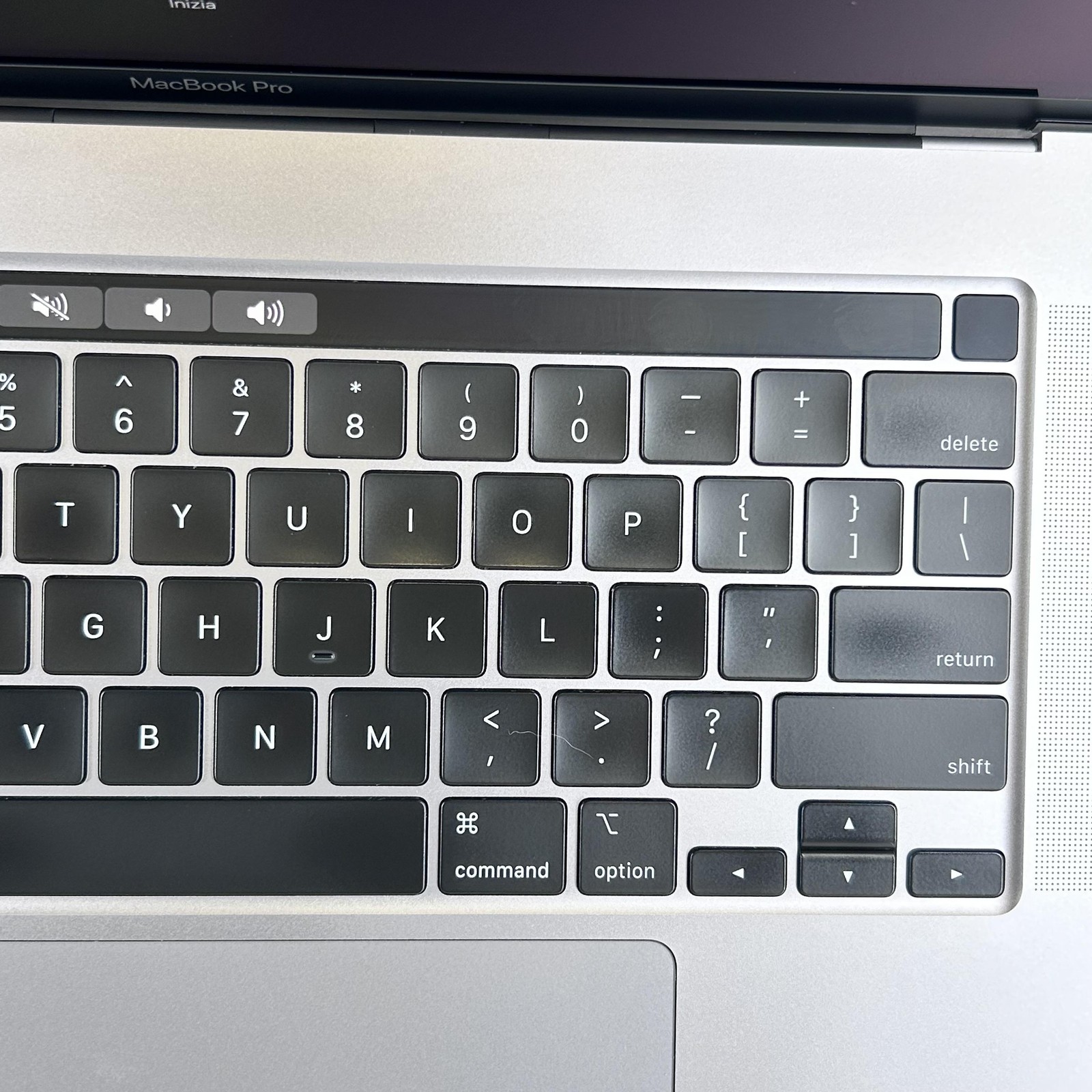 MacBook Pro 16 Touch Bar Space Gray 2019 2.3GHz i9 32GB 4TB SSD Radeon Pro 5500M