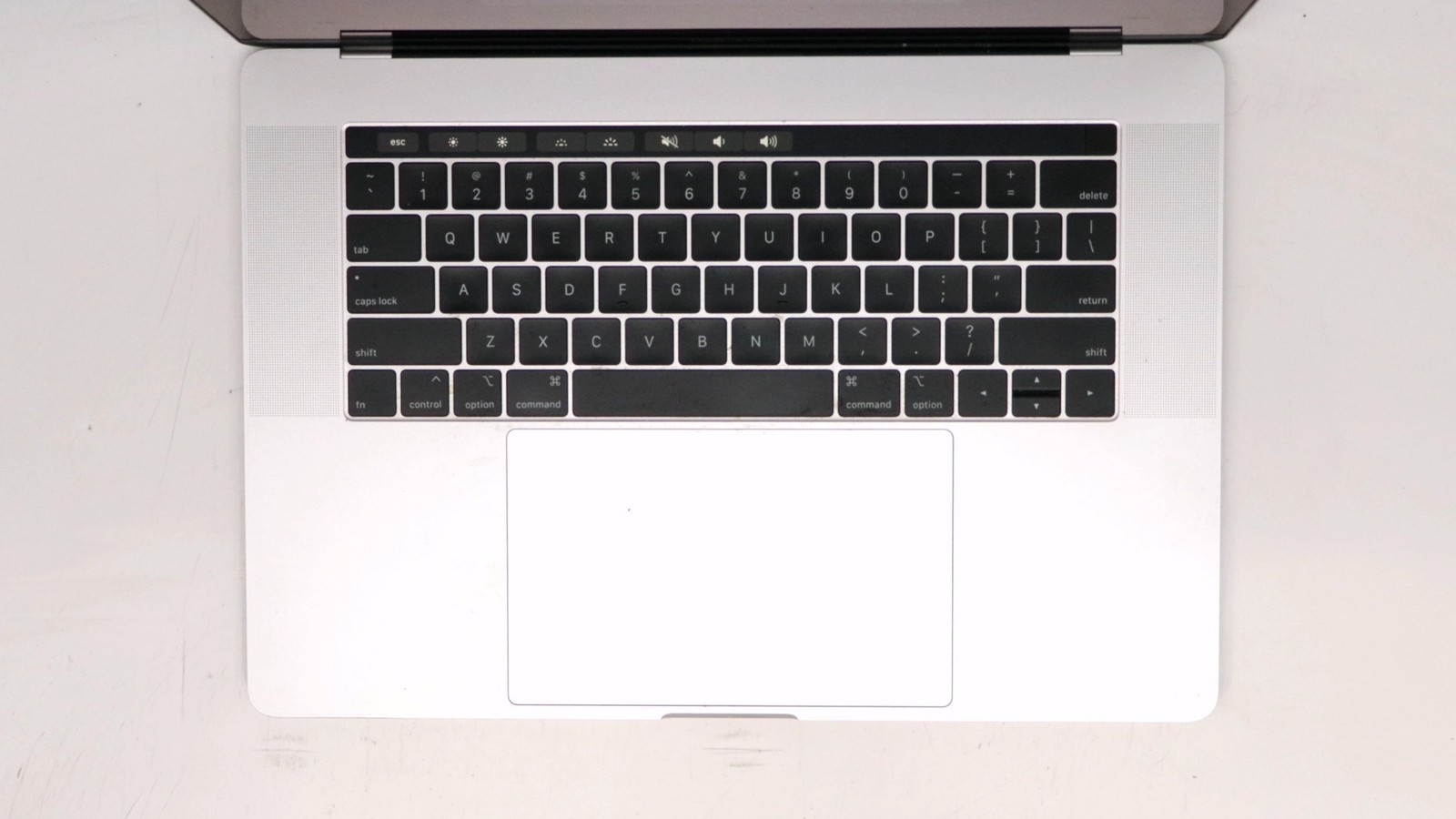 Apple Macbook Pro 15″ i9-9980HK 32GB 512GB – Very Good