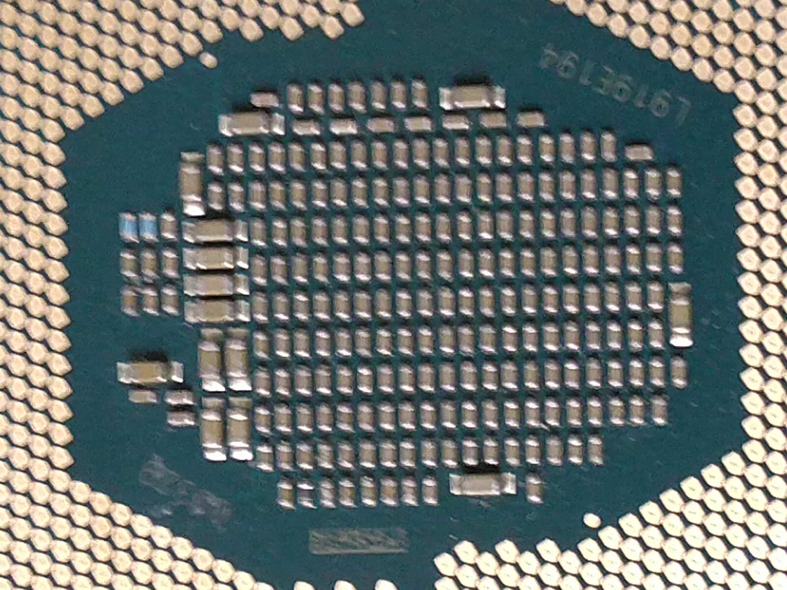 Intel (R) XEON (R) Gold 6148 server CPU 2.4GHz L919E194