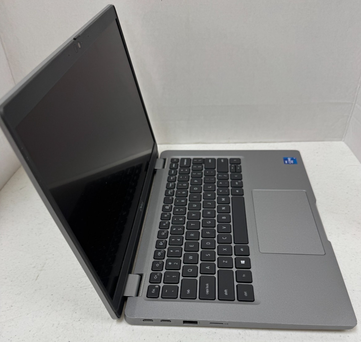 Dell Latitude 5320 Laptop i7-1185G7 16GB 256GB SSD-Touchscreen – Win 11 Pro