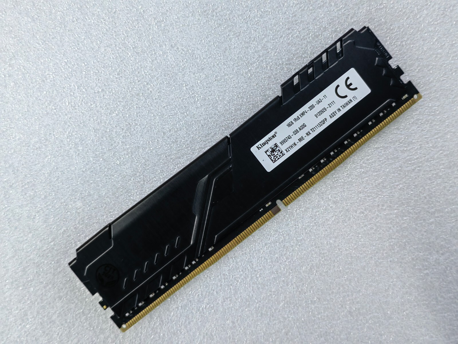 DELL Kingston 16GB DDR4 3200MHz Desktop RAM 1Rx8 XMP4-3200-UA3-11 X2YH1K-MIE-NX