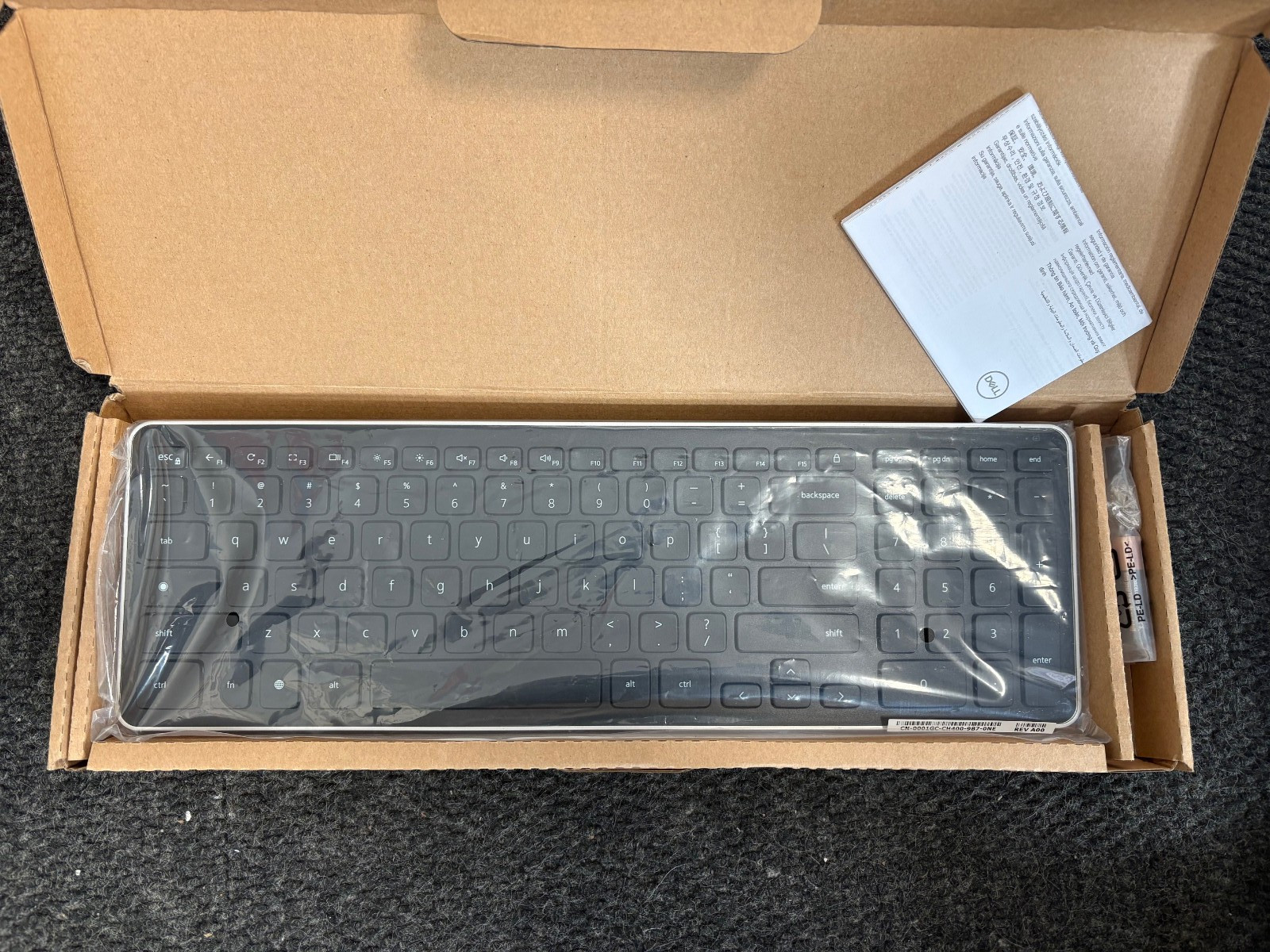 New / SEALED – Dell Wireless Keyboard KB5220W-C-BK-US – 0001GC – W/ USB Dongle