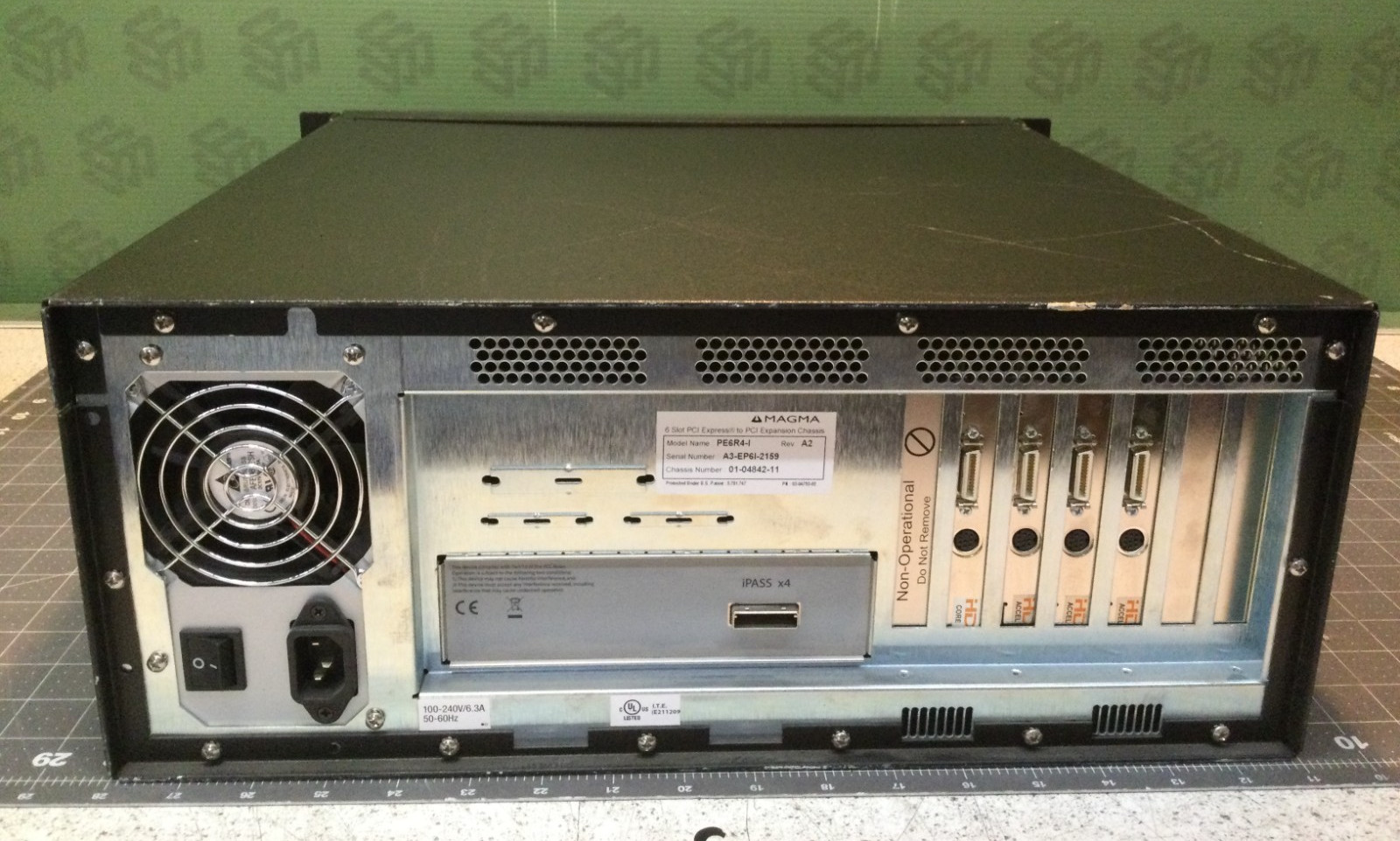Magma PE6R4-I 6-Slot PCI Express to PCI/PCI-X Expansion Chassis Rackmoun