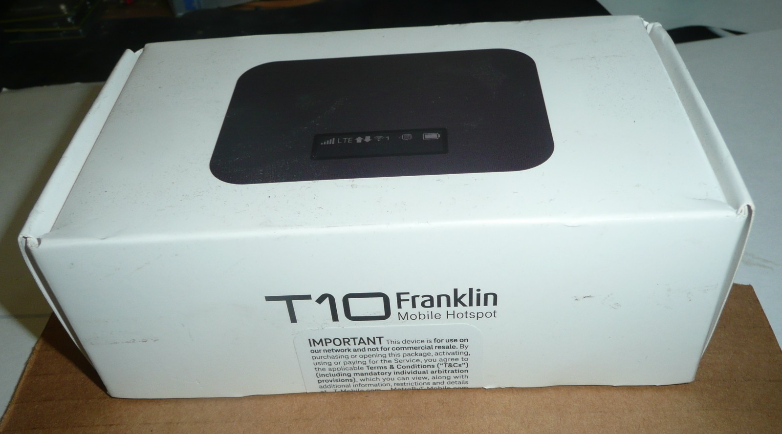 NEW T-mobile T10 Franklin Mobile Hotspot – In Box – With AC Adapter