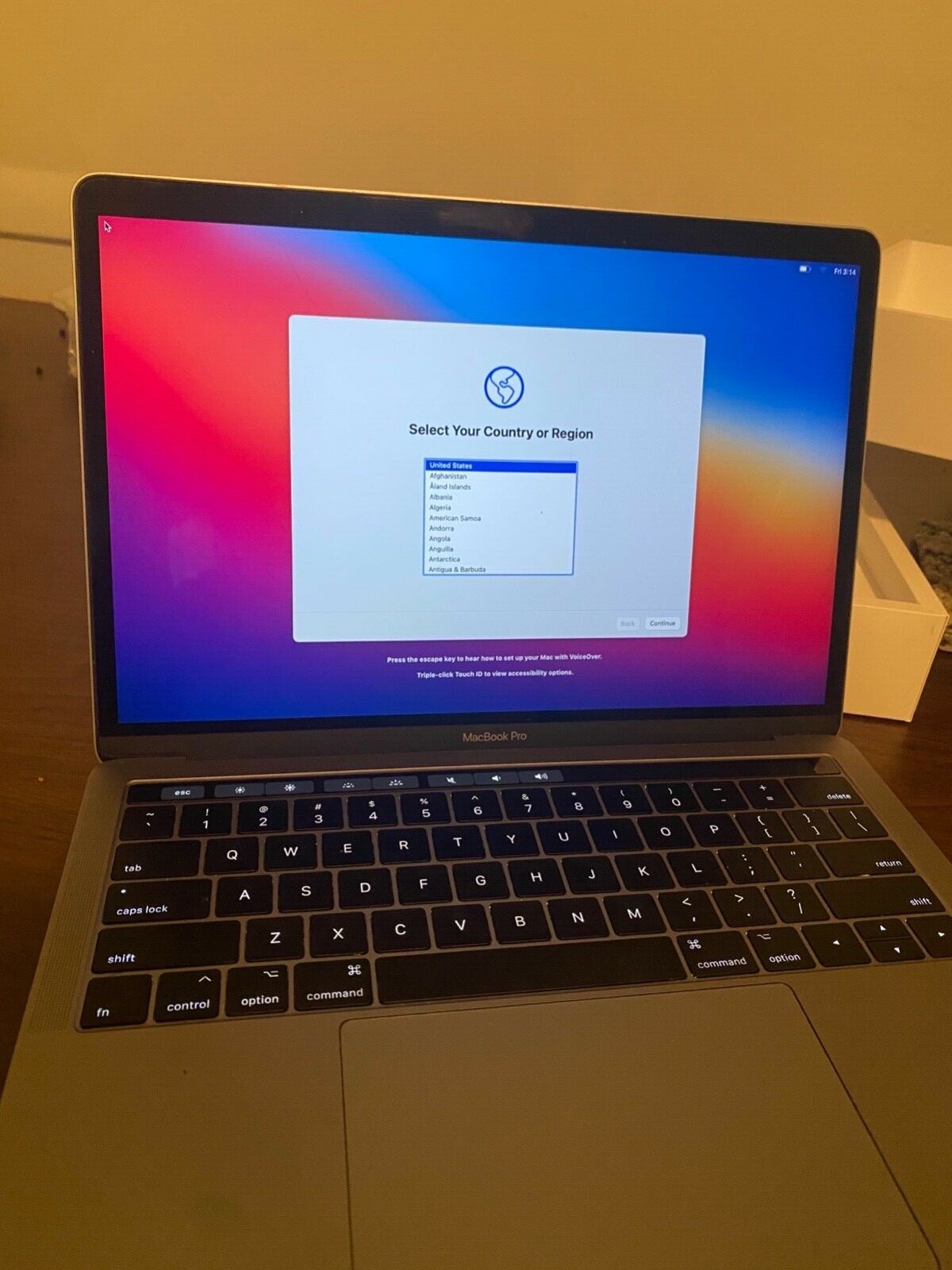 13” Macbook Pro • 7th gen – i7 processor – Turbo Boost up to 4.0GHz