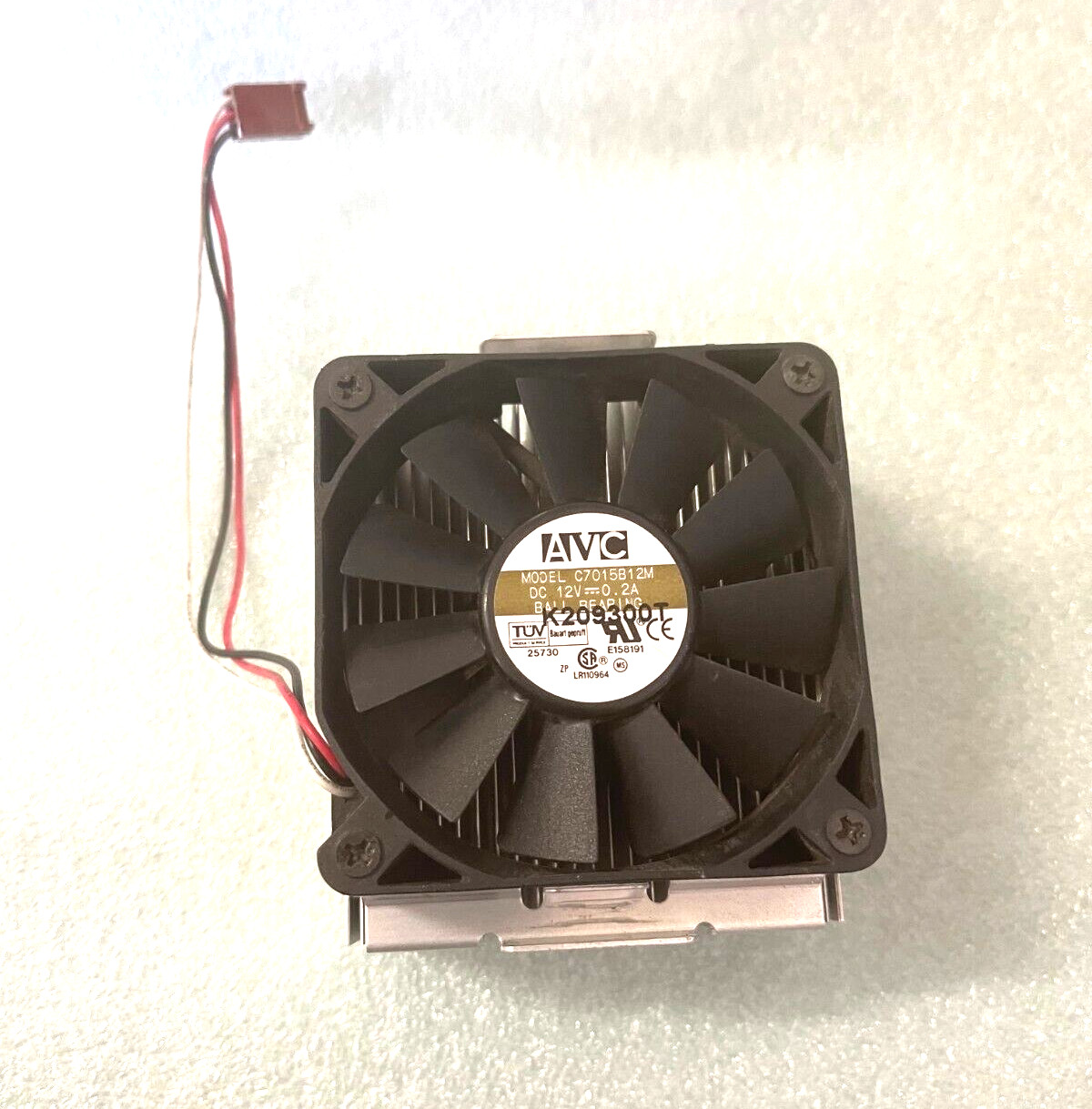 WORKING PULLS 2.75″ x 3.25″ x 1.5″ ALUMINUM HEATSINK & AVC 12V FAN RM2-CMP13