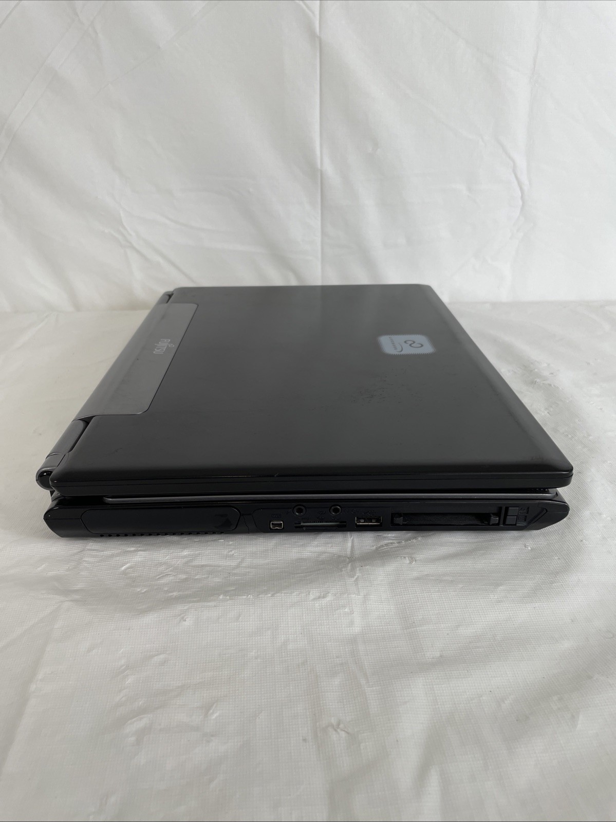 Fujitsu N series 3530 Lifebook T2400 @ 1.83 GHz 2GB RAM No HDD BB – TESTED