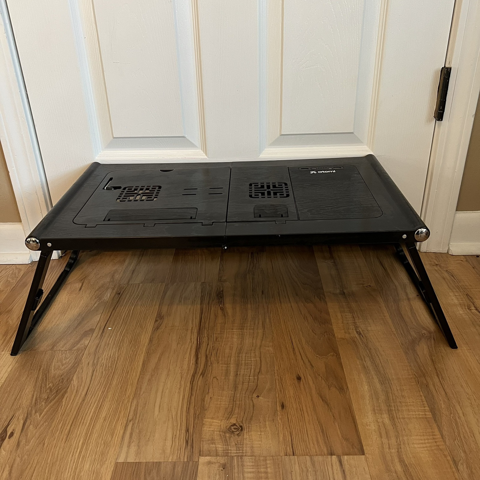 Atomi Portable Laptop/Tablet/Phone Charging Lap Desk Stand