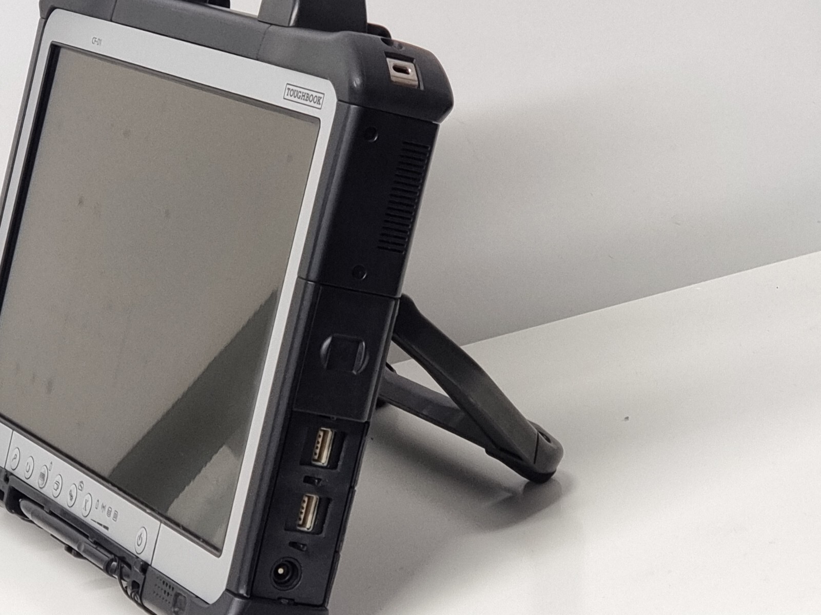 PANASONIC TOUGHBOOK CF-D1 MK3 i5-6300U 2.40GHZ 8GB 500GB SATA XENTRY TABLET #EE#