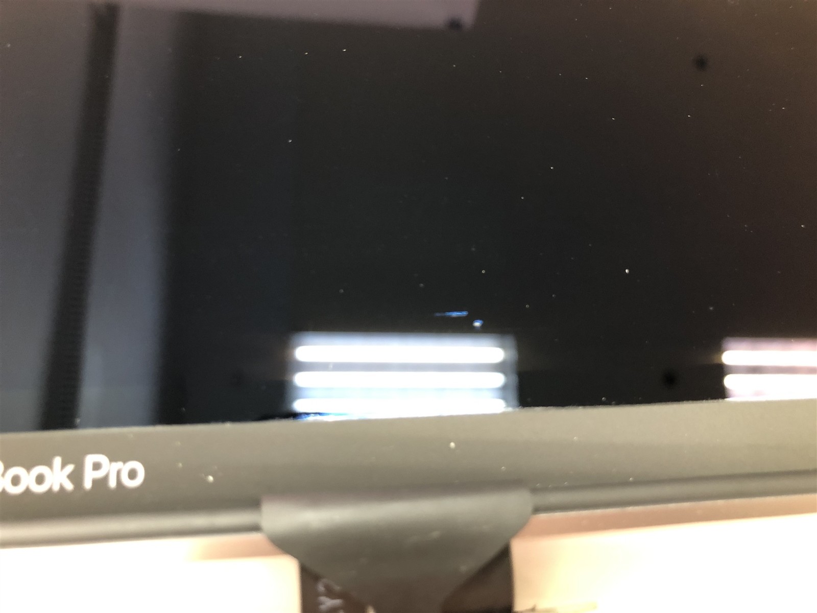 Apple MacBook Pro A2141 16″ Screen Assembly Space Gray 661-14200 – Grade C