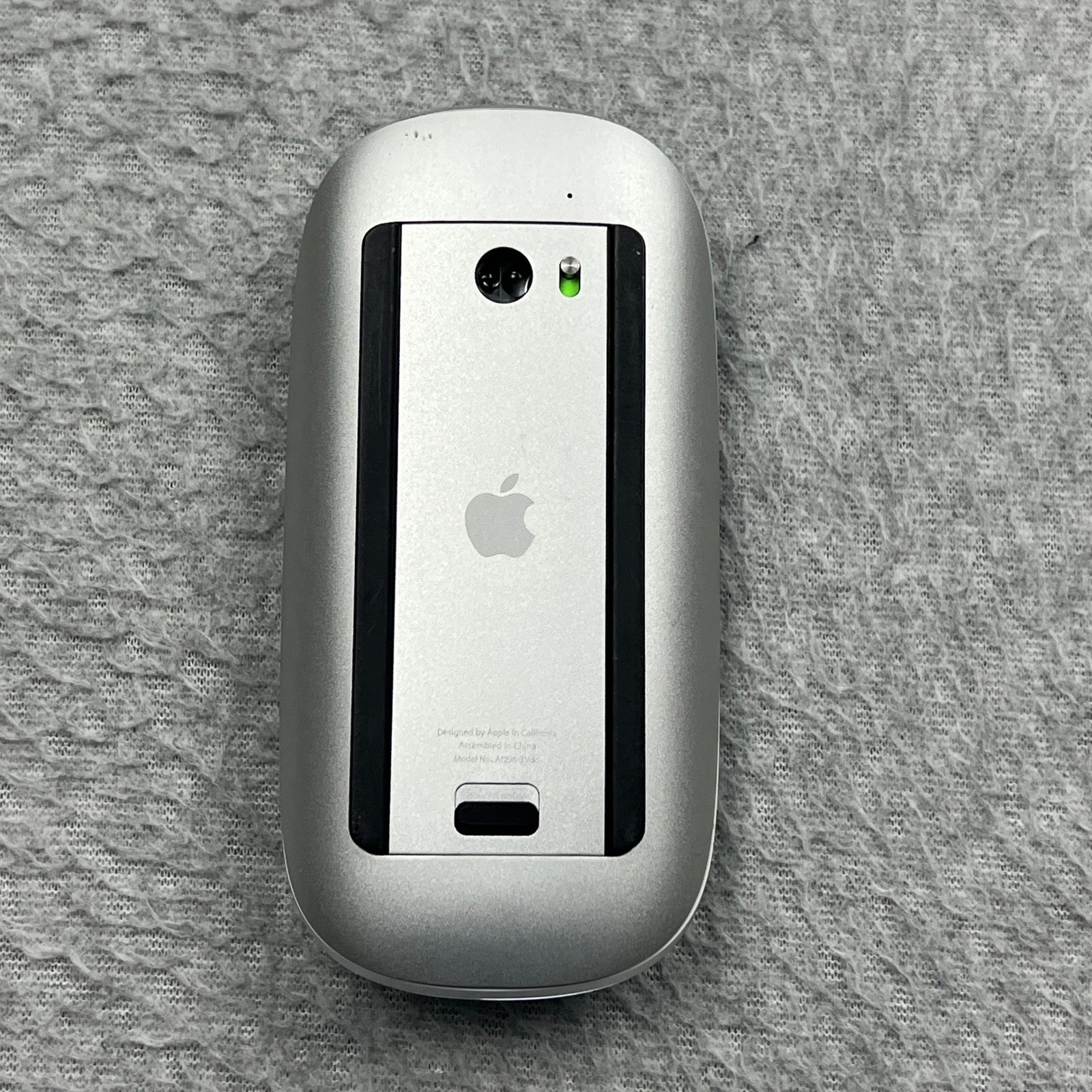 Apple Magic Mouse Wireless Unisex White A1296 Bluetooth Multi-Touch Tested/Works