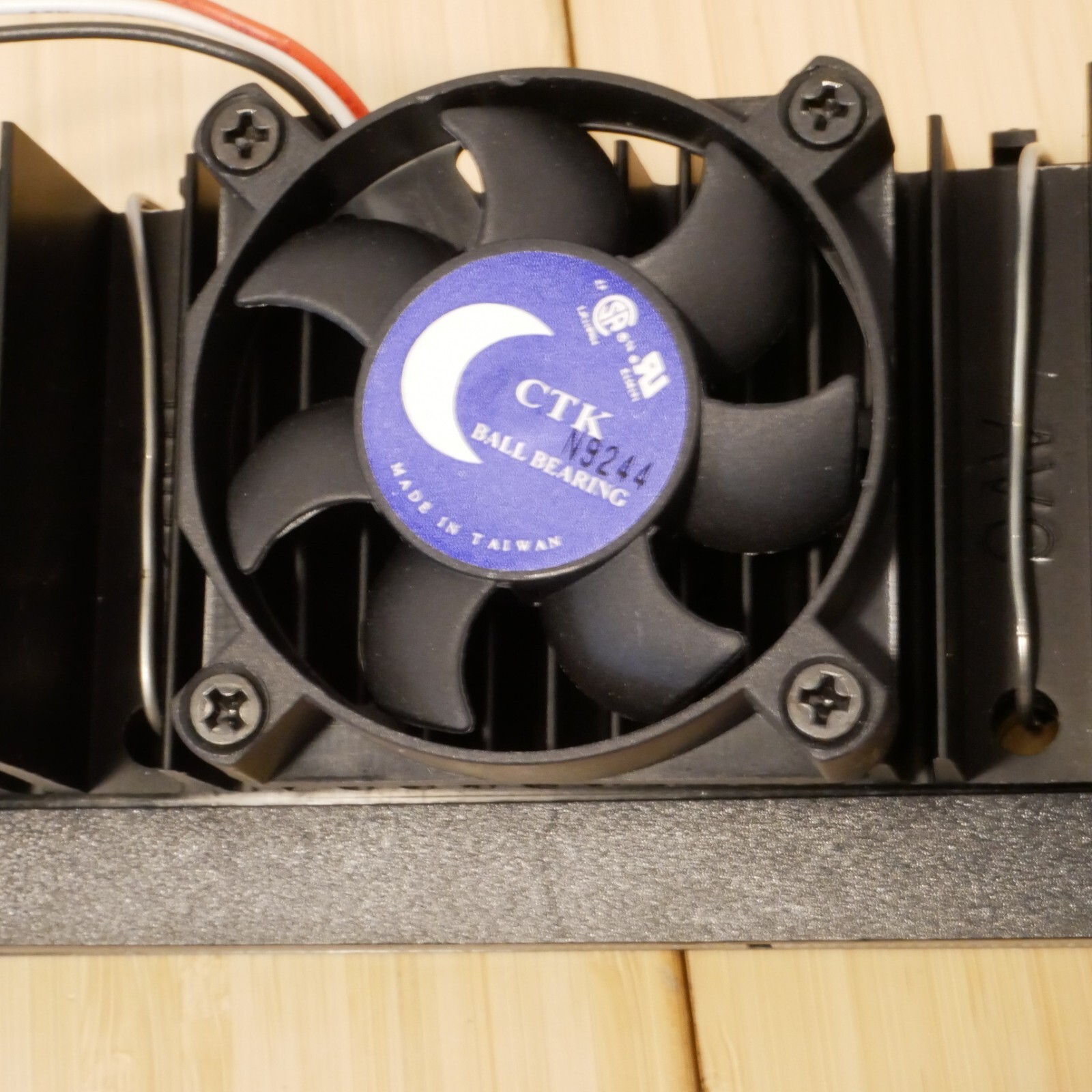 Intel Celeron Processor SL2YP 300-66 MHz – 128kb L2 Cache- Tested & Working