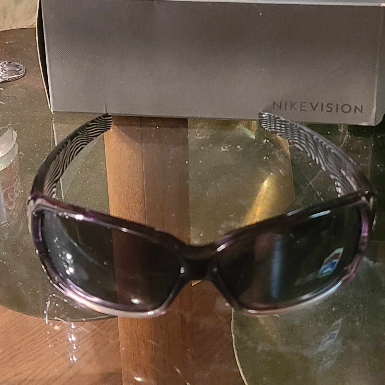 EVO363 060 0107 Nike sunglasses black With Box Beautiful Condition!
