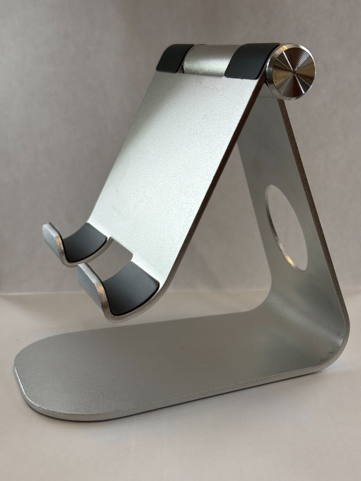 Tablet/Phone Stand – Steel – Lamicall – Silver Adjustable Tablet Holder