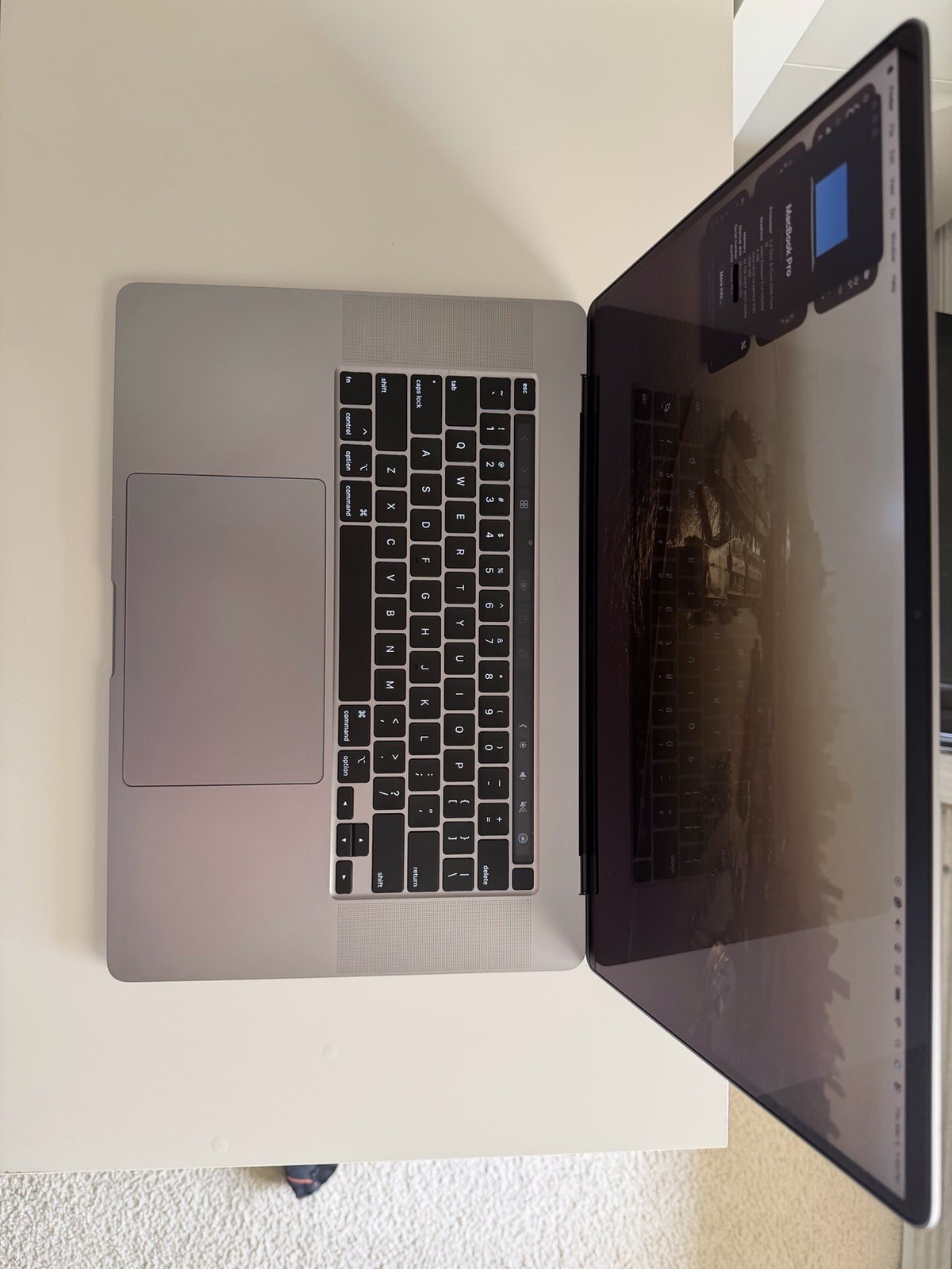 Apple MacBook Pro 16” 2019 i9 8-Core 32GB 2TB Radeon Pro 5500M A2141