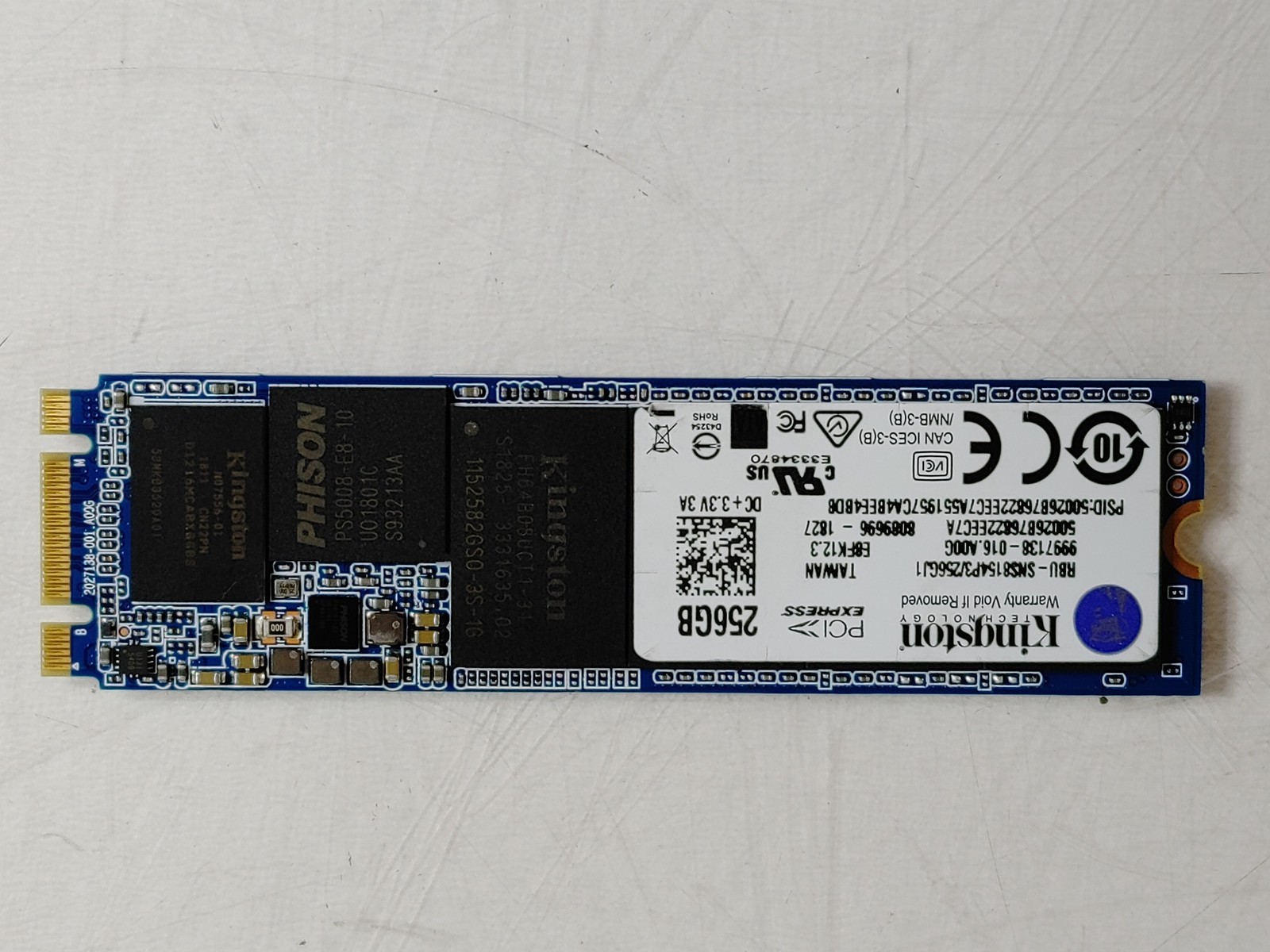 Kingston R8U-SNS8154P3/256GJ1 256 GB PCIe 80mm Solid State Drive