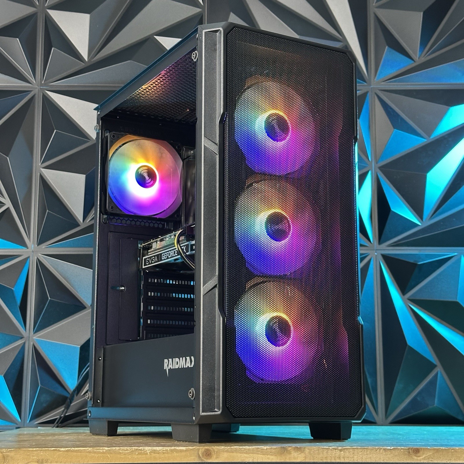 Custom RGB Desktop Gaming PC – intel Core i7 – 16GB SSD +1TB Nvidia RTX 2060