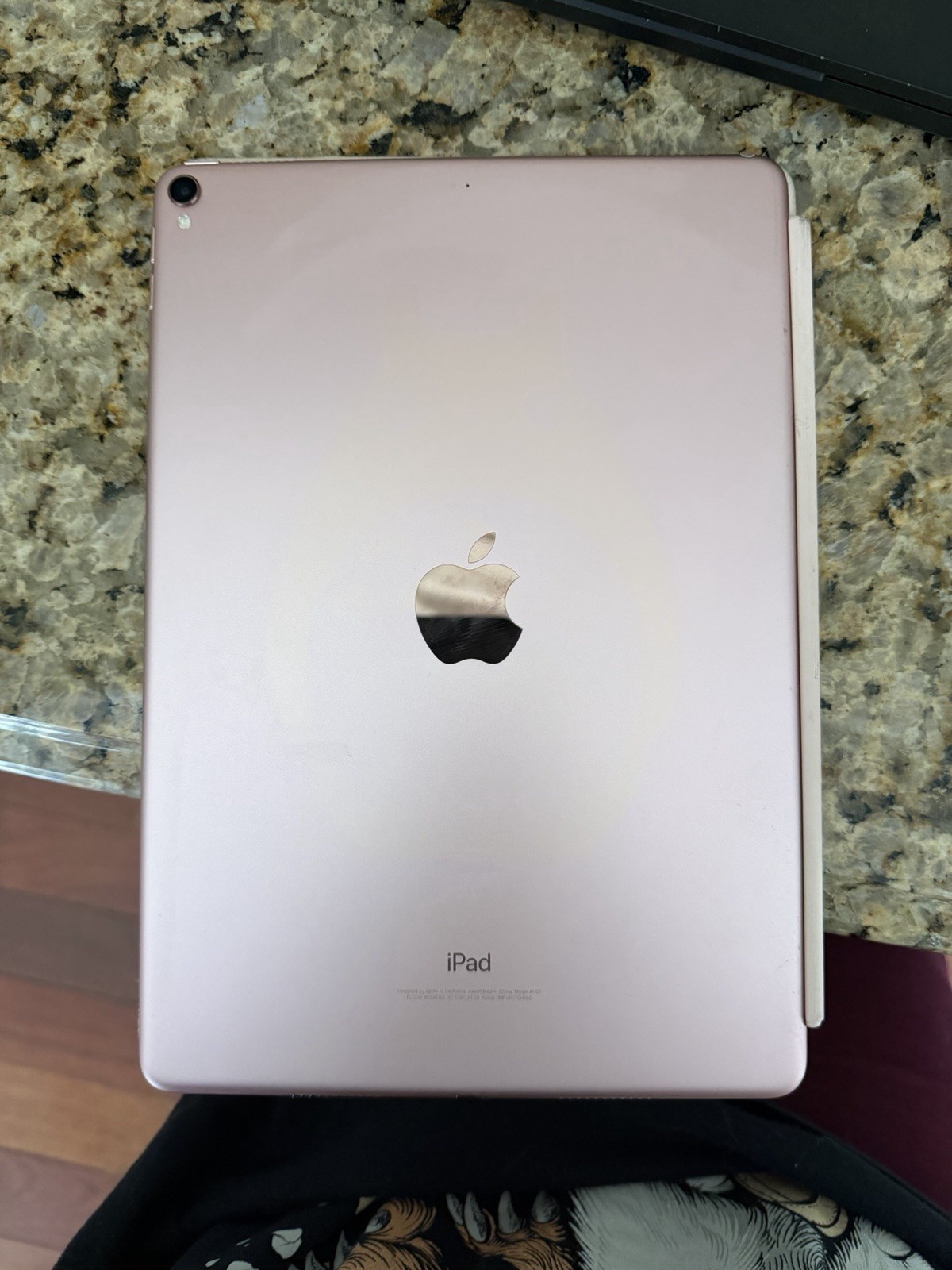 Apple iPad Pro (10.5-inch) A1701 256 GB, Wi-Fi, 10.5 in – Rose Gold