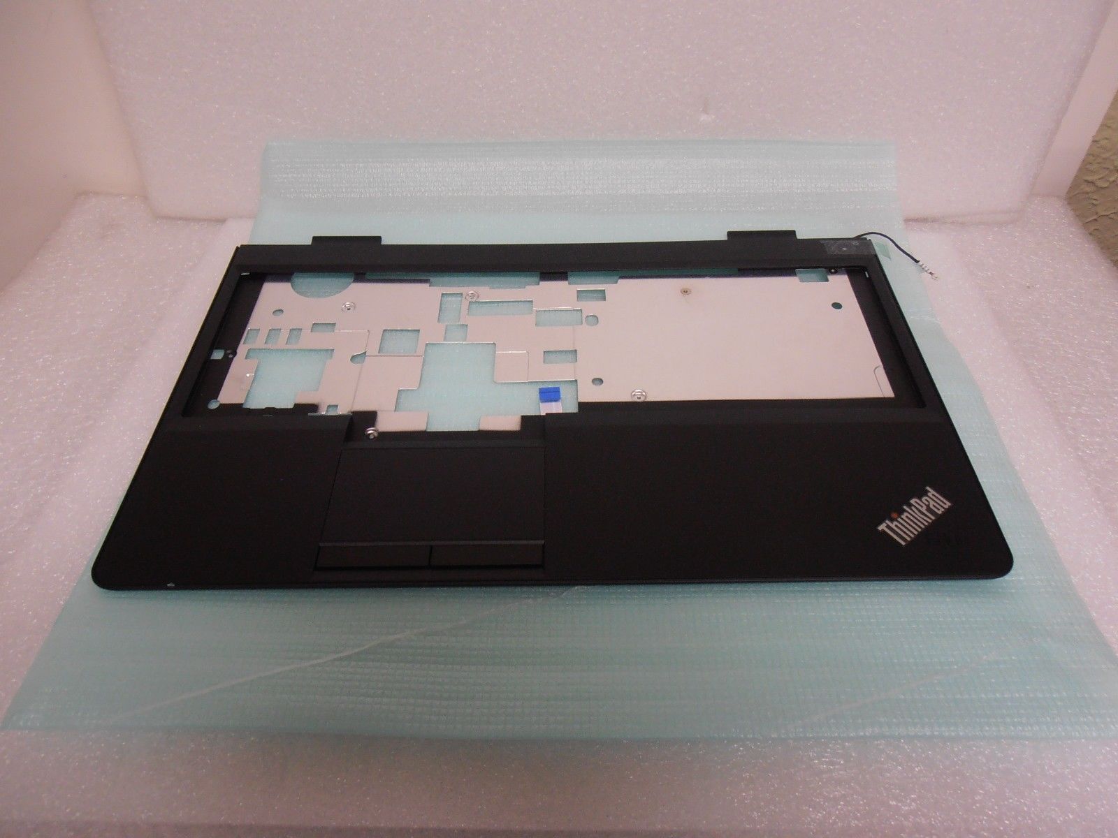 New Lenovo ThinkPad Edge E520 E525 Palmrest & TP Plastics 04W1480 6M.4MICS.001