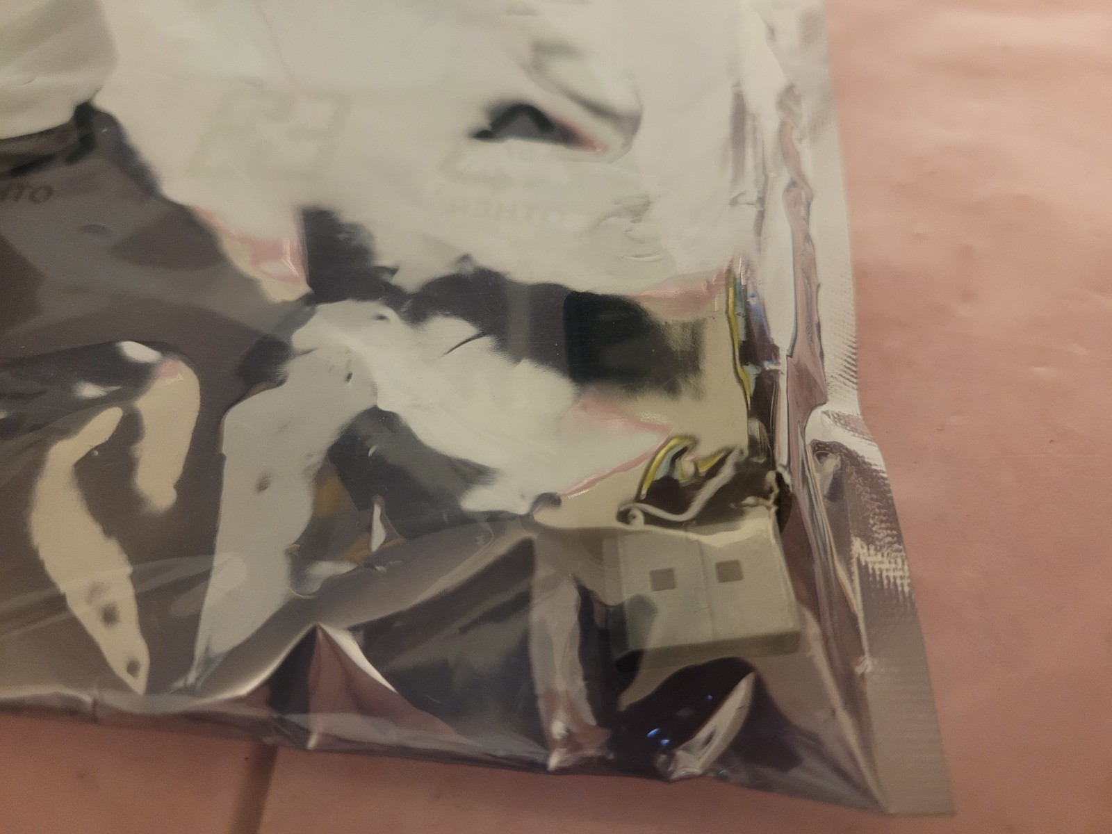 New Genuine HP Displayport to VGA adapter 752661-001 753745-0014 OEM