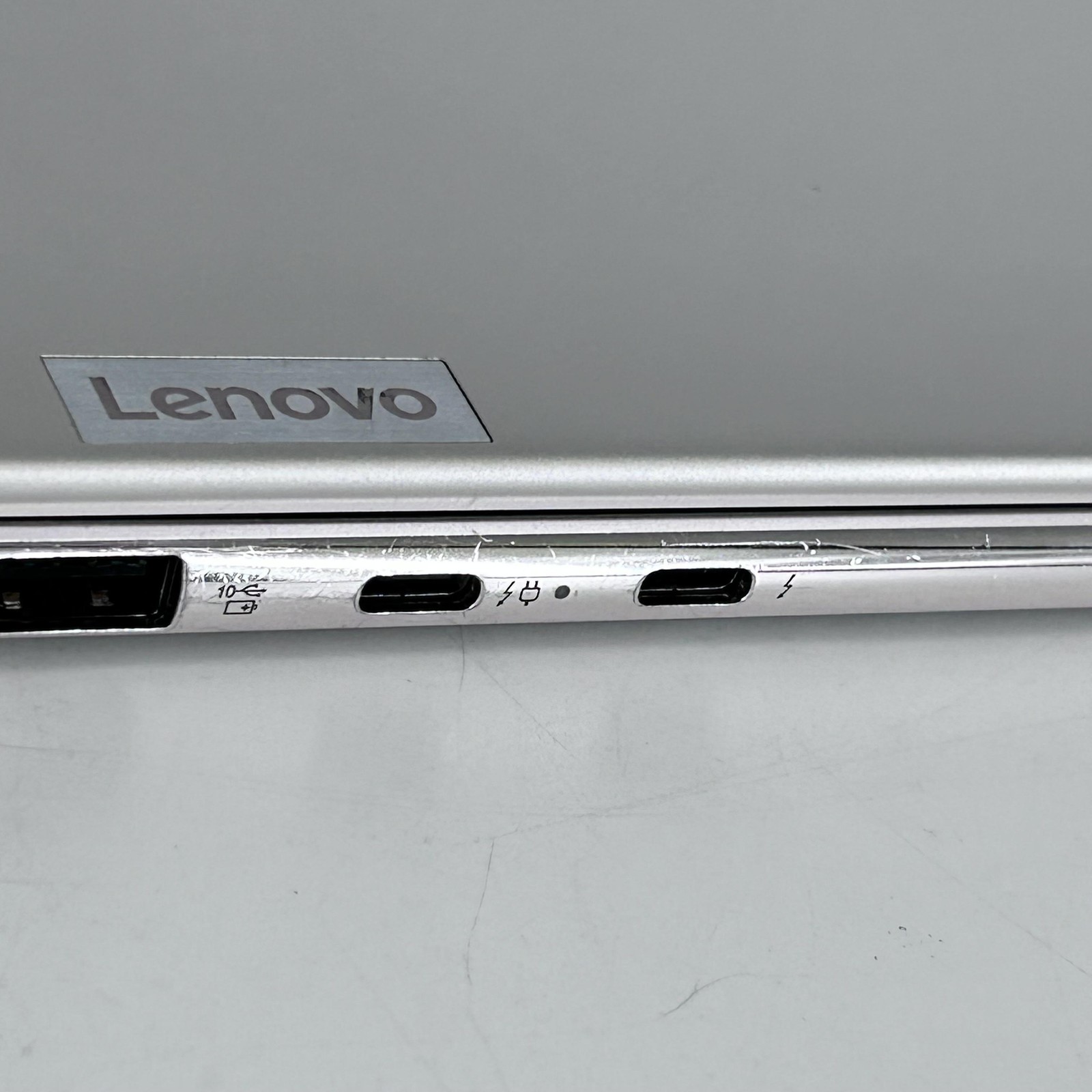 Lenovo Yoga 9i 14 Gold QHD+ TOUCH 2.2 GHz i7-1360P 16GB 512GB SSD Very Good
