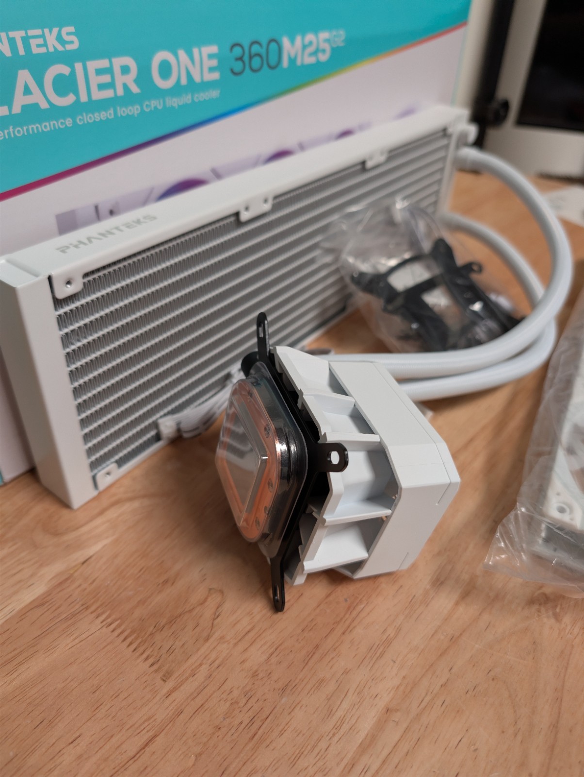 Phanteks Glacier One 360M25 G2 AIO Liquid CPU Cooler, White, RGB Pump Cap Design