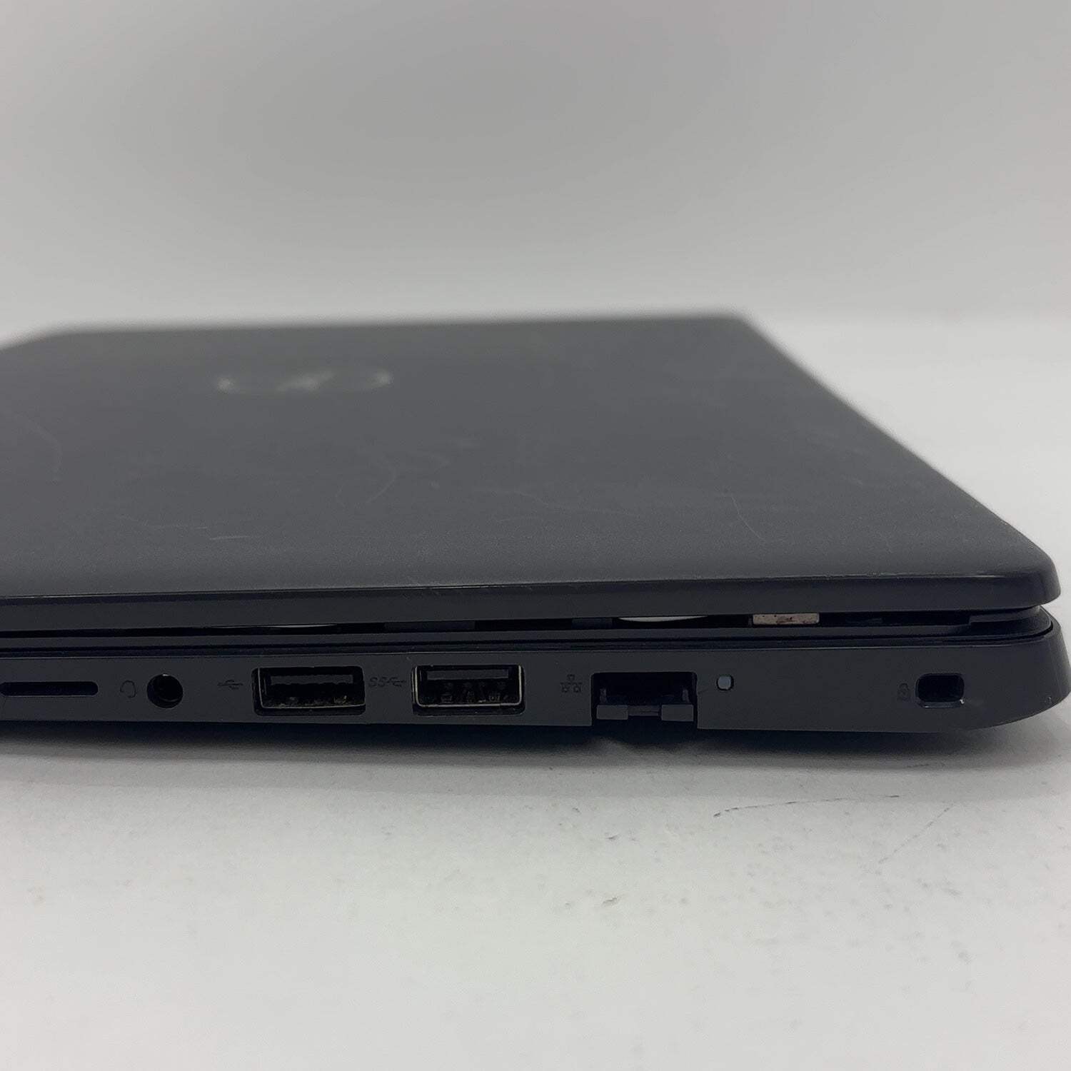 Broken Dell Latitude 3510 15.6″ i7-10510U 1.8GHz 8GB RAM 256GB SSD Read