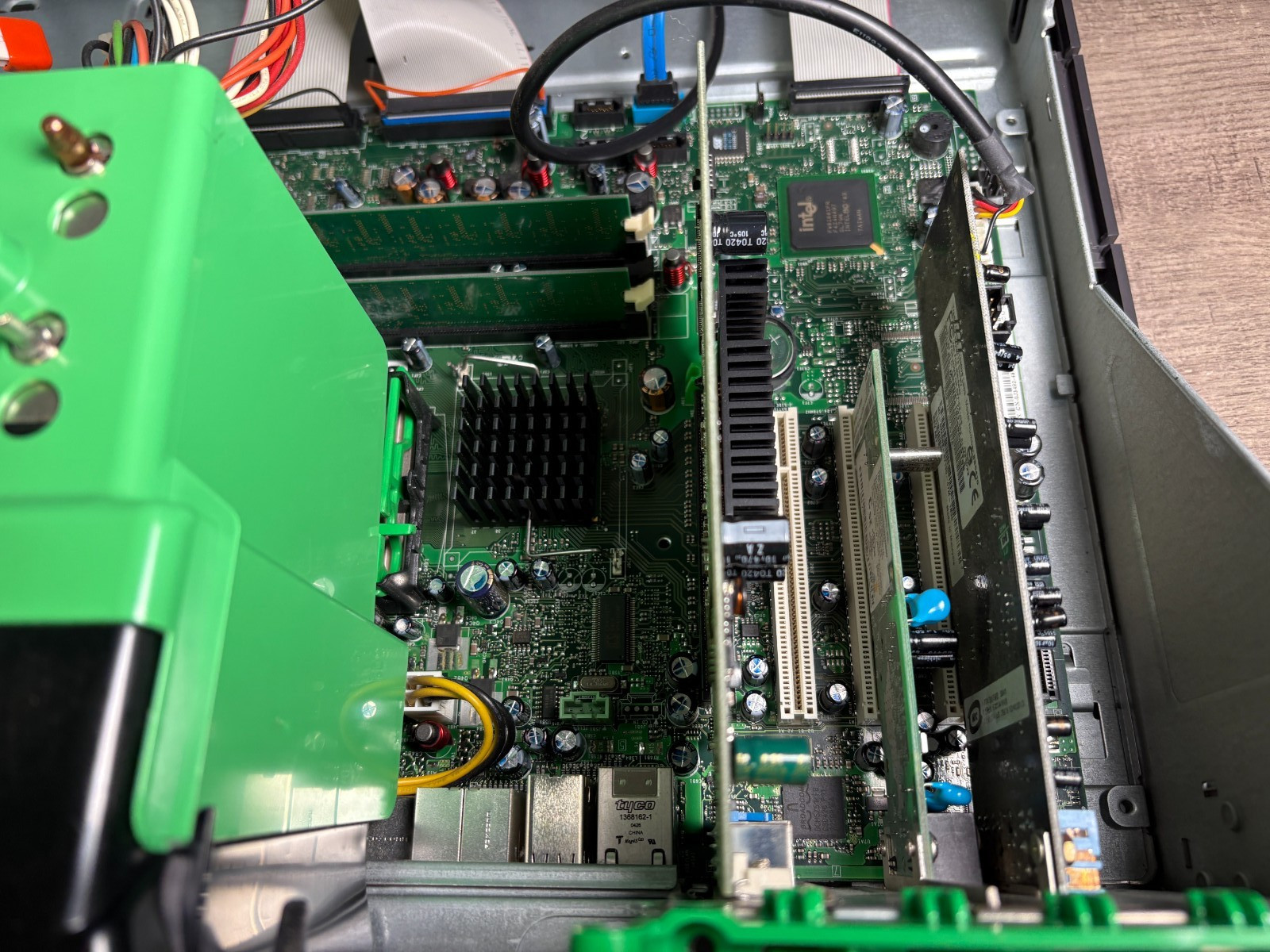 Dell Dimension 8400 Intel Pentium 4 3.00GHz 4GB