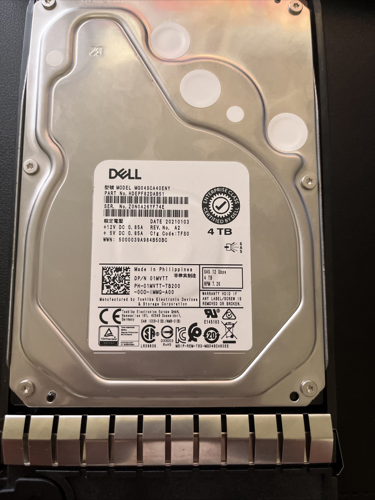Dell 01MVTT 4TB 12Gbps 7.2K RPM 3.5″ SAS (MG04SCA40ENY) Hard Drive